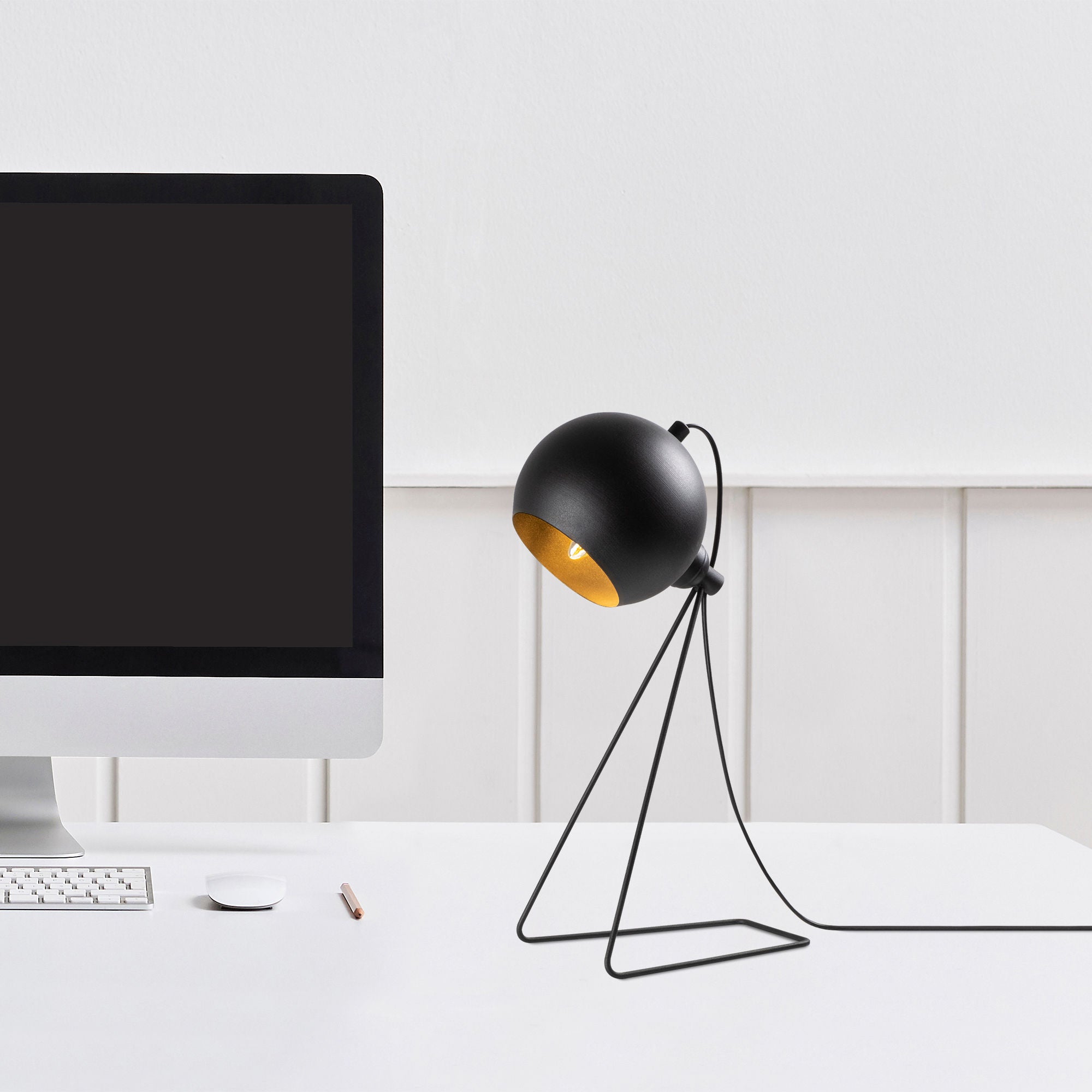 Mixed - 11500 in Schwarz Gold präsentiert im Onlineshop von KAQTU Design AG. Tischleuchte ist von Opviq