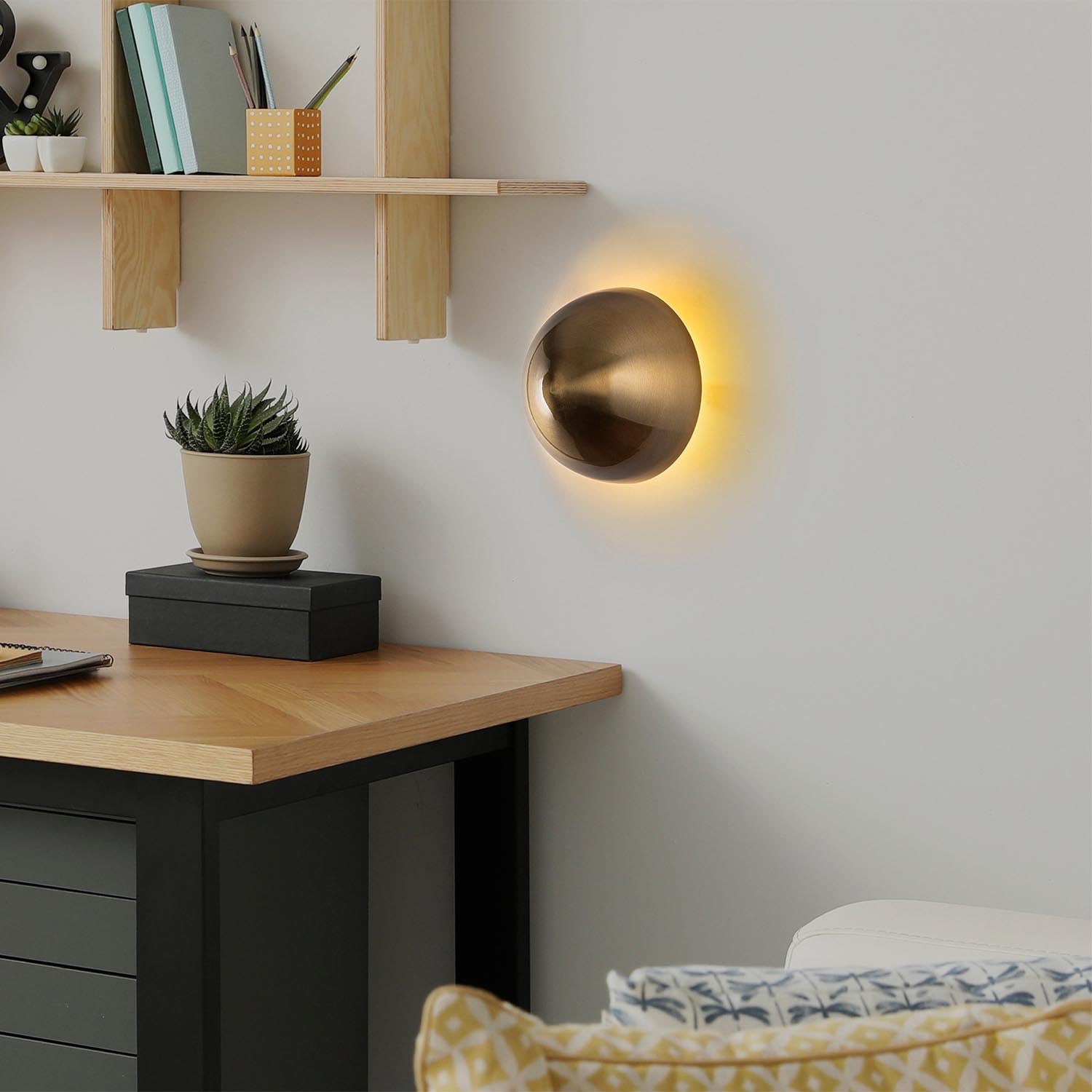 Fungal - 13362 in Gold präsentiert im Onlineshop von KAQTU Design AG. Wandleuchte ist von Opviq