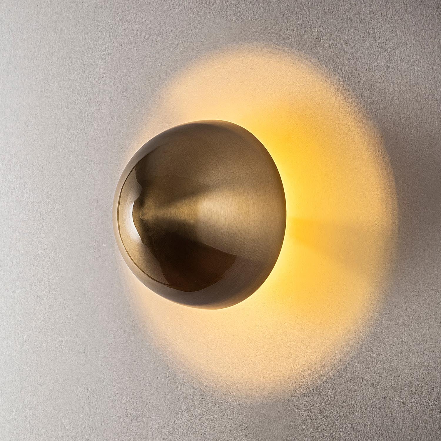 Fungal - 13362 in Gold präsentiert im Onlineshop von KAQTU Design AG. Wandleuchte ist von Opviq