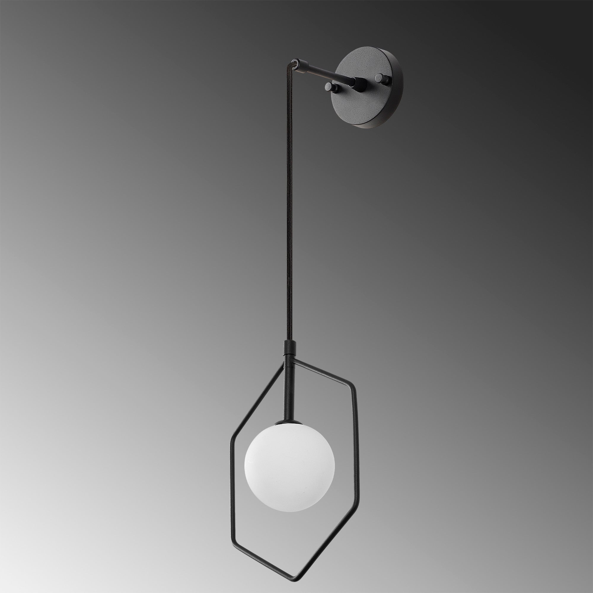 Geometri - 11105 in Schwarz Weiss präsentiert im Onlineshop von KAQTU Design AG. Wandleuchte ist von Opviq