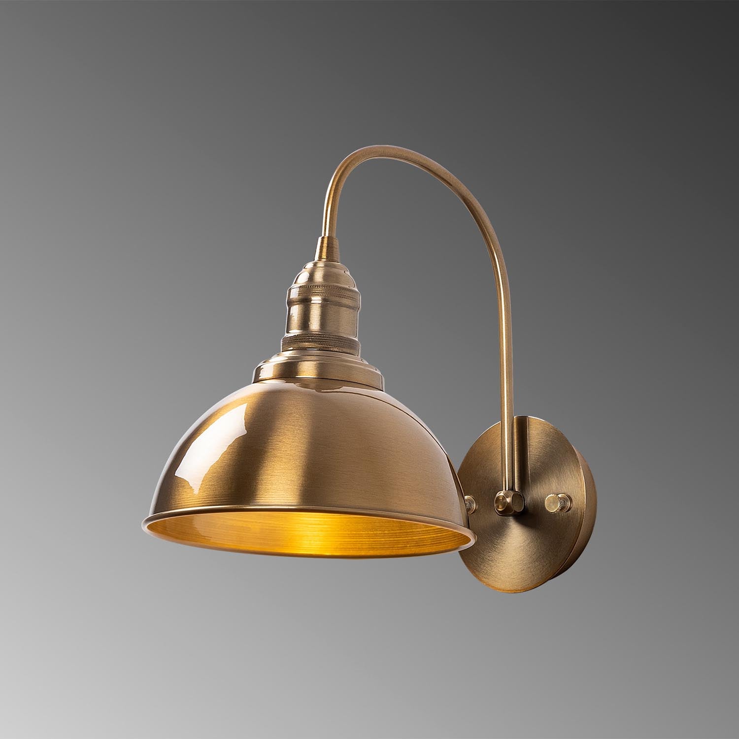 Varzan - 10845 in Vintage präsentiert im Onlineshop von KAQTU Design AG. Wandleuchte ist von Opviq