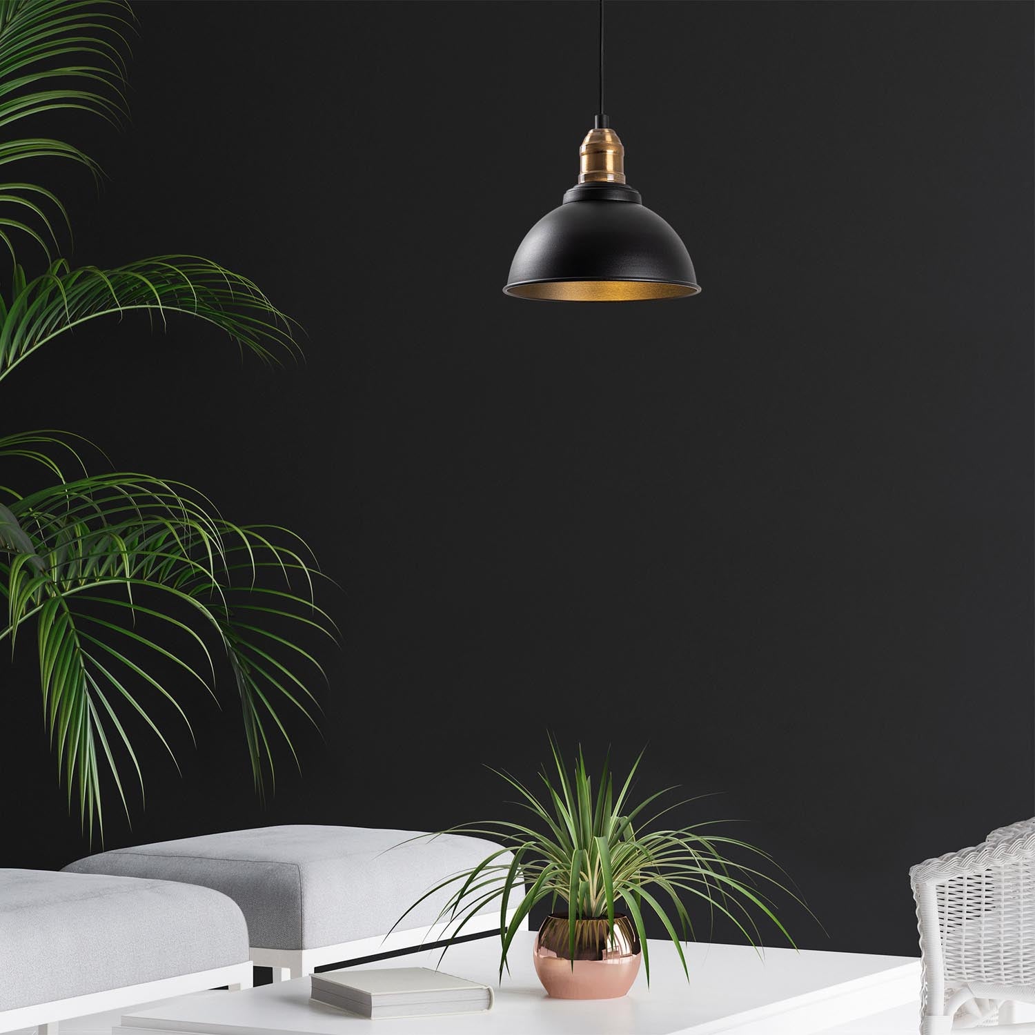 Varzan - 10830 in Schwarz Antiquität präsentiert im Onlineshop von KAQTU Design AG. Pendelleuchte ist von Opviq
