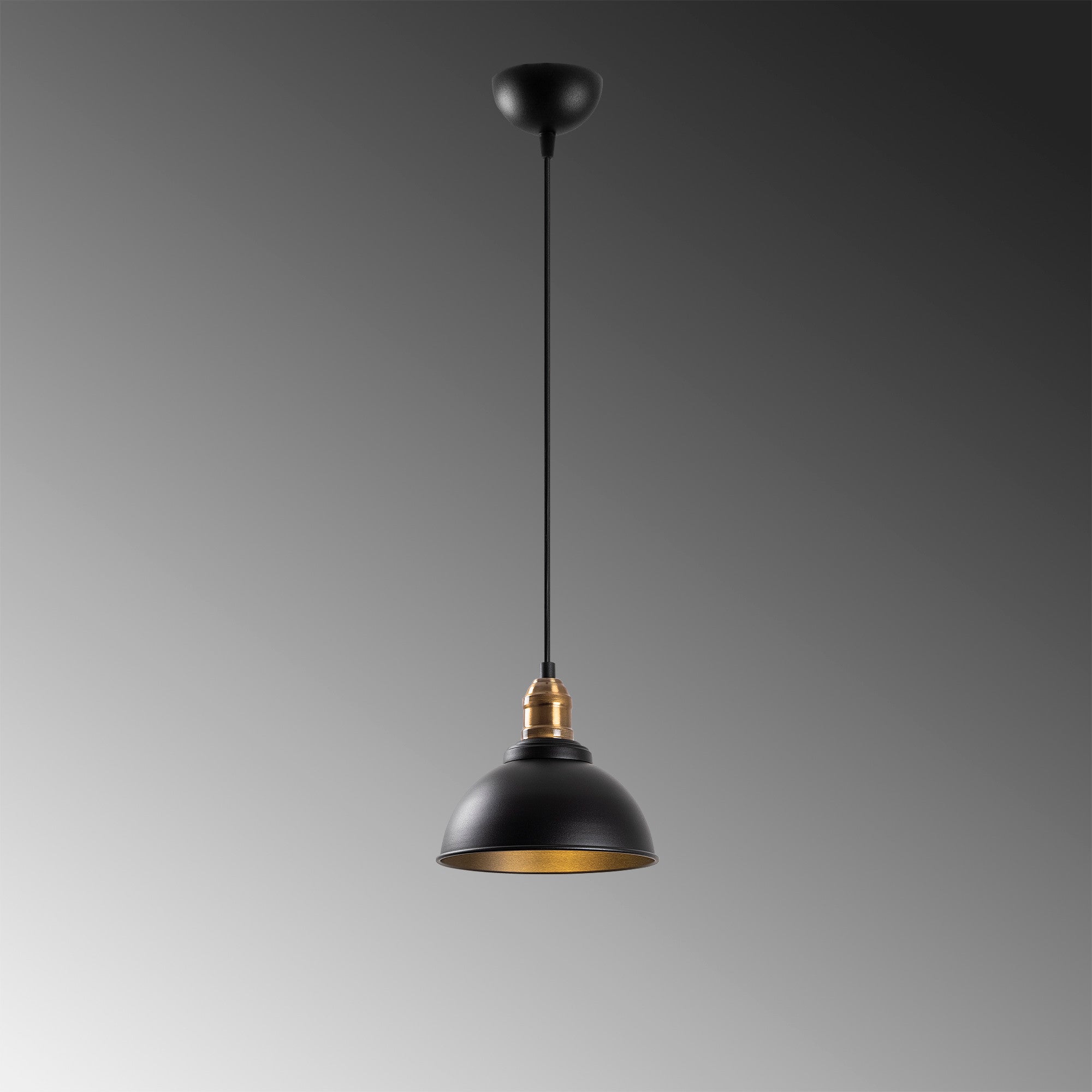 Varzan - 10830 in Schwarz Antiquität präsentiert im Onlineshop von KAQTU Design AG. Pendelleuchte ist von Opviq
