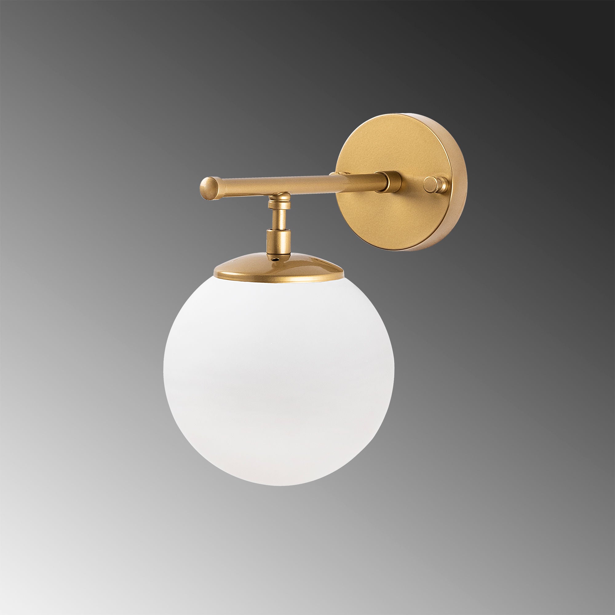 Roe - 10725 in Glänzendes Gold präsentiert im Onlineshop von KAQTU Design AG. Wandleuchte ist von Opviq