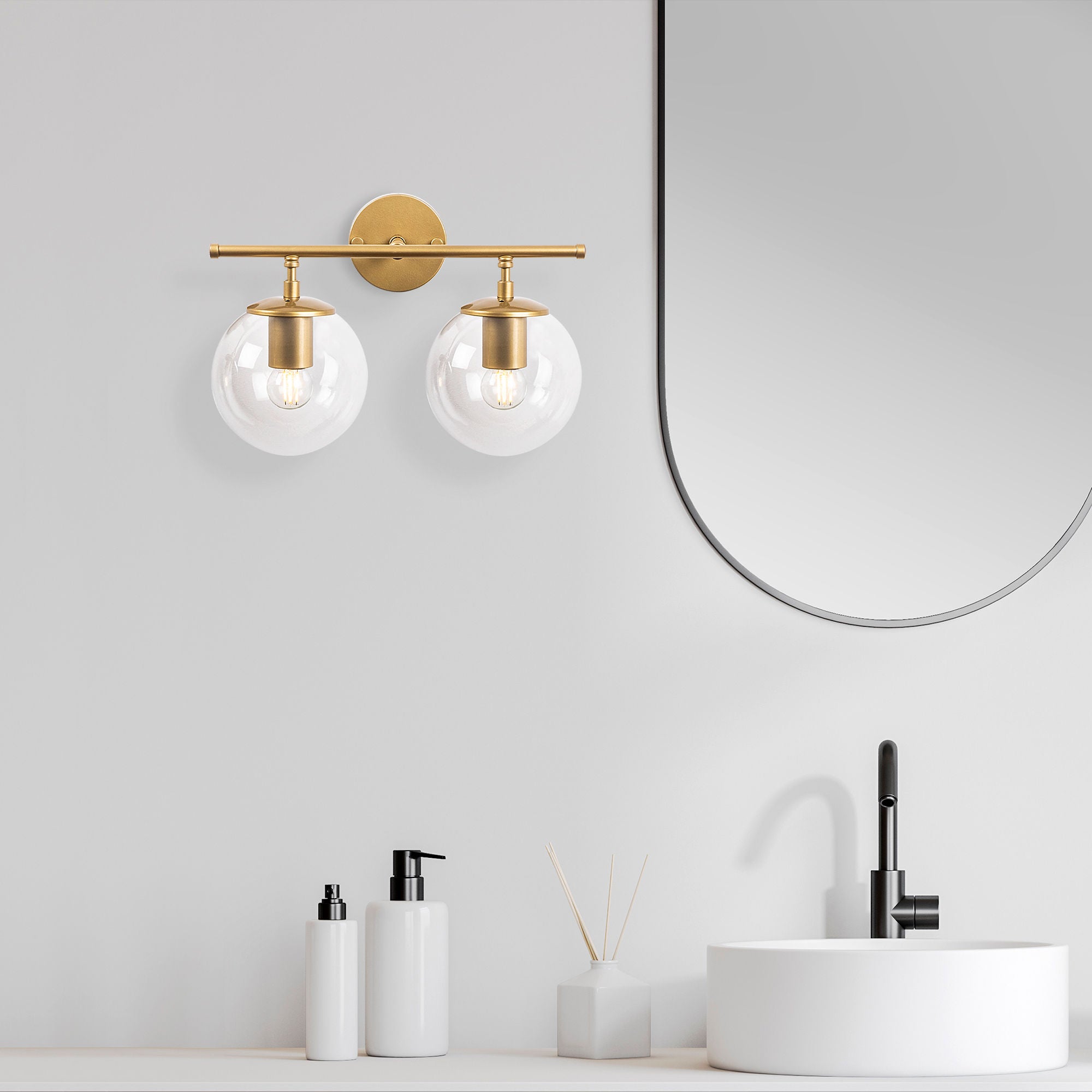 Roe - 10730 in Glänzendes Gold präsentiert im Onlineshop von KAQTU Design AG. Wandleuchte ist von Opviq