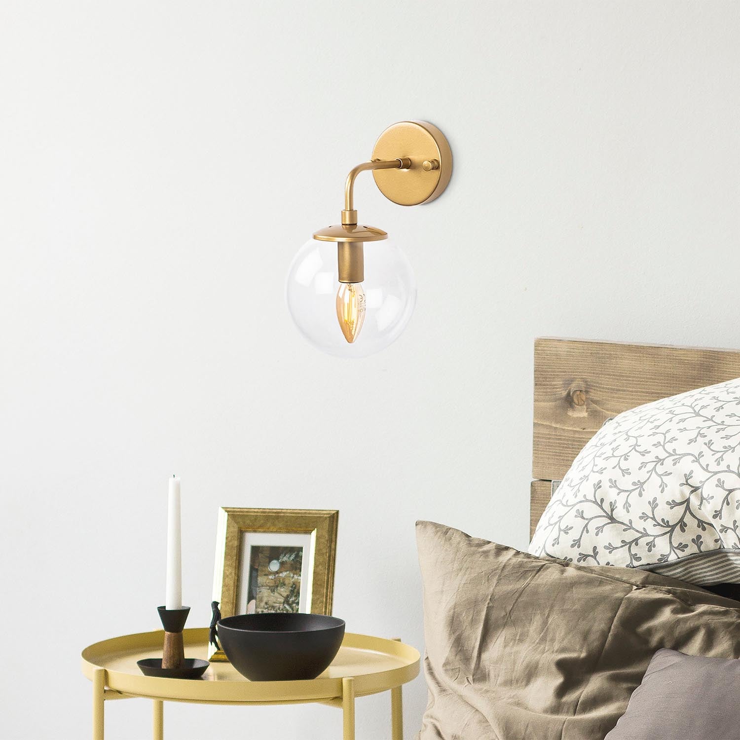 Horn - 12216 in Gold präsentiert im Onlineshop von KAQTU Design AG. Wandleuchte ist von Opviq