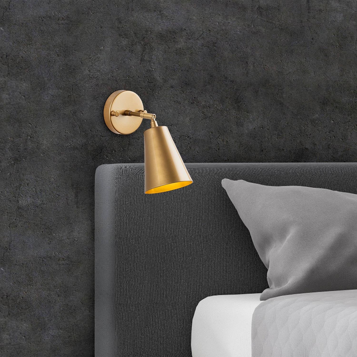 Evander - 13190 in Gold präsentiert im Onlineshop von KAQTU Design AG. Wandleuchte ist von Opviq