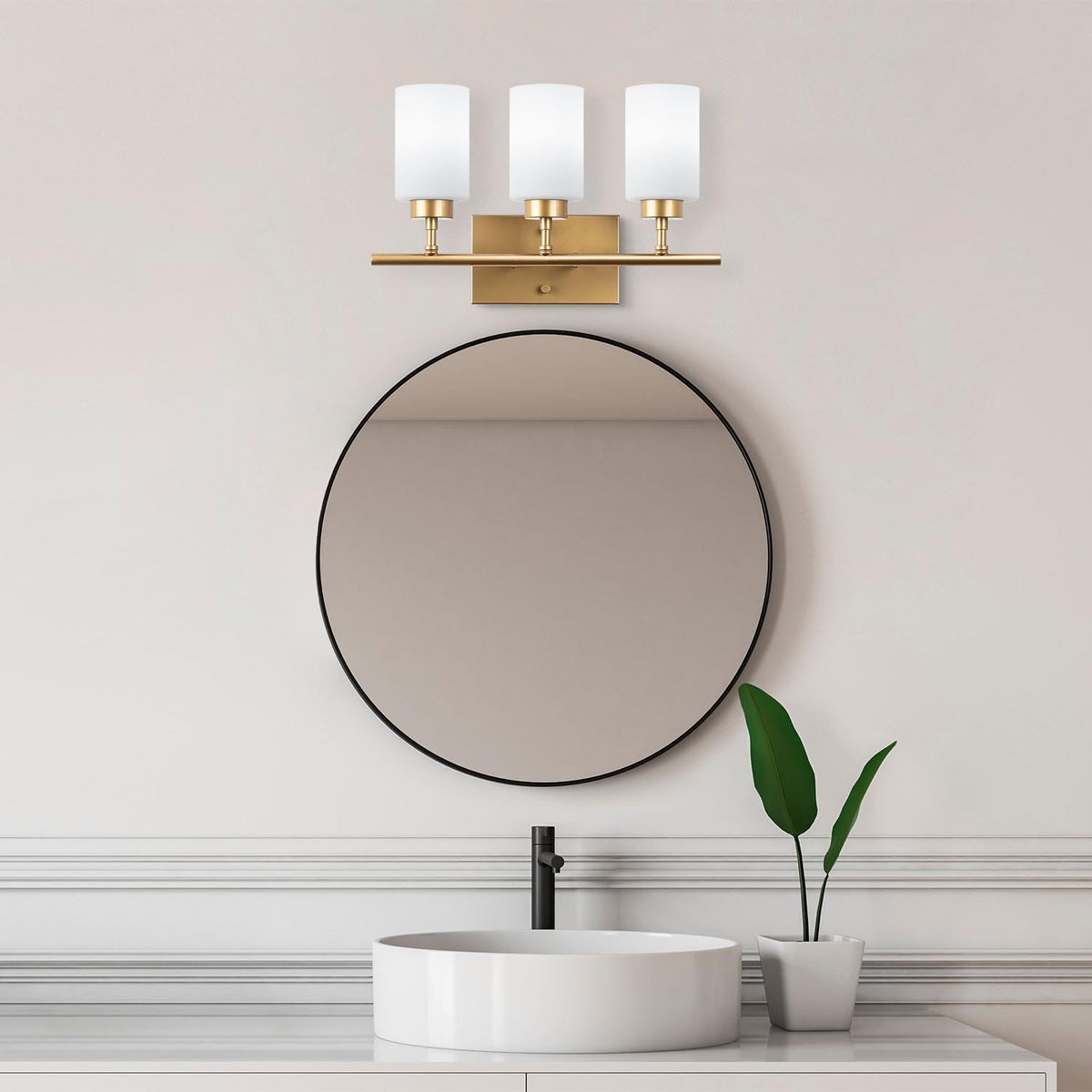 Yensuk Wandleuchte - Gold in Gold präsentiert im Onlineshop von KAQTU Design AG. Wandleuchte ist von Opviq