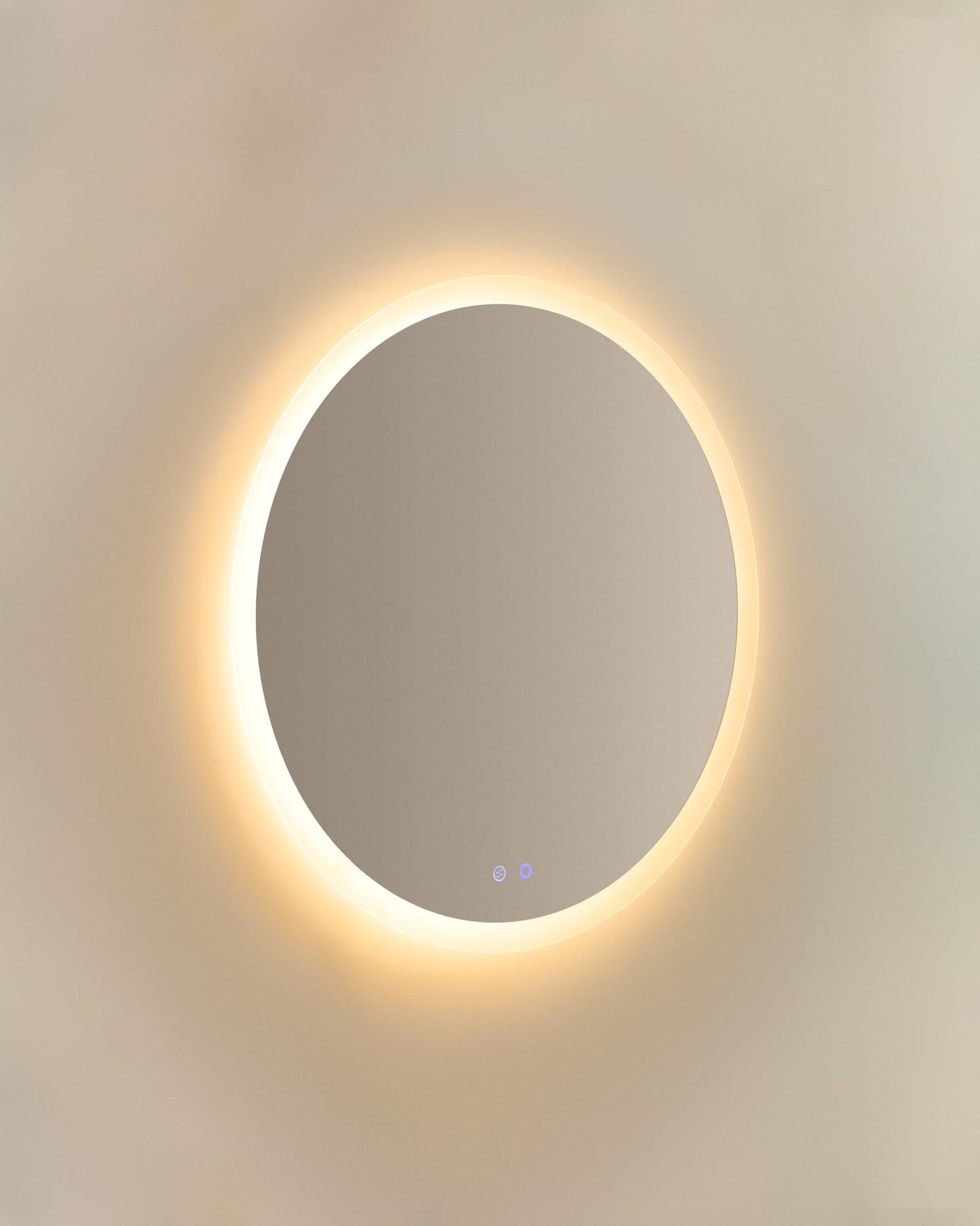 Runder Badezimmerspiegel Mervi mit LED-Licht und Anti-Beschlag-Funktion, Ø 80 cm in Transparent präsentiert im Onlineshop von KAQTU Design AG. Badzubehör ist von Kave Home