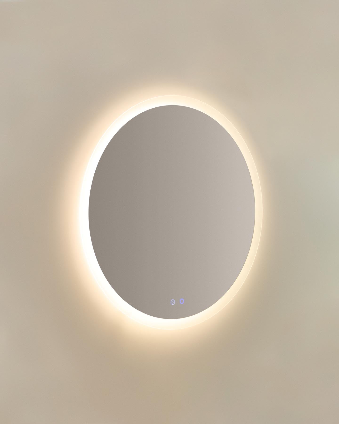 Runder Badezimmerspiegel Mervi mit LED-Licht und Anti-Beschlag-Funktion, Ø 80 cm in Transparent präsentiert im Onlineshop von KAQTU Design AG. Badzubehör ist von Kave Home