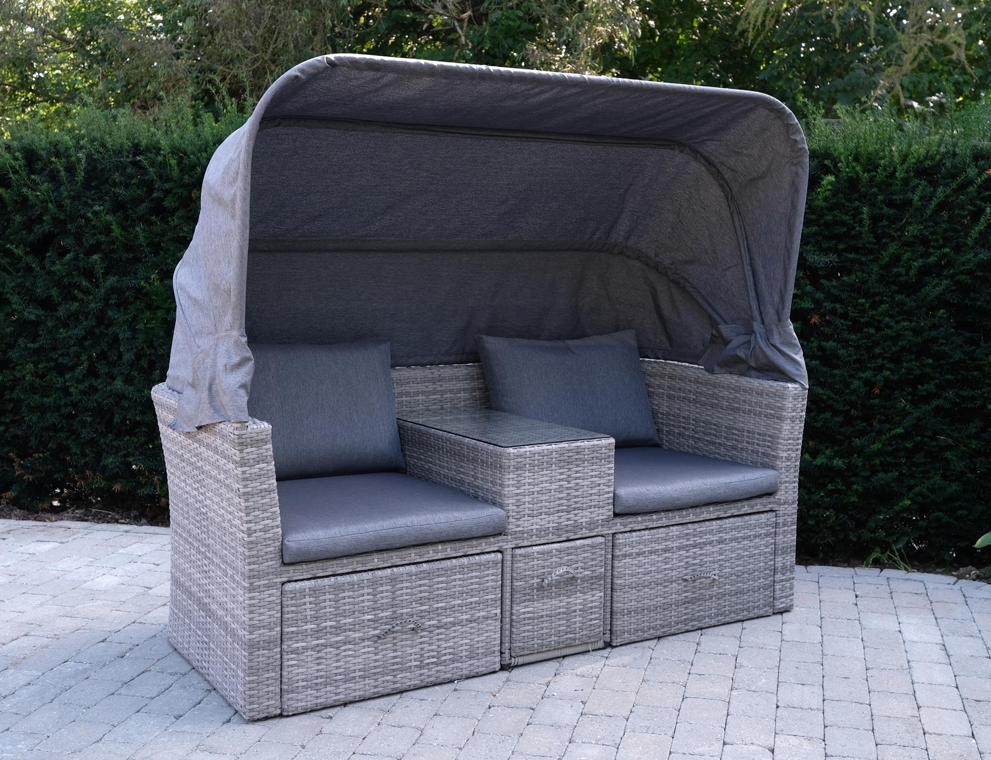 Gemütlicher Strandkorb Rügen von Be Garden, ideal für entspannte Stunden am Strand oder im Garten, stilvolles Lounge Sofa-Design.