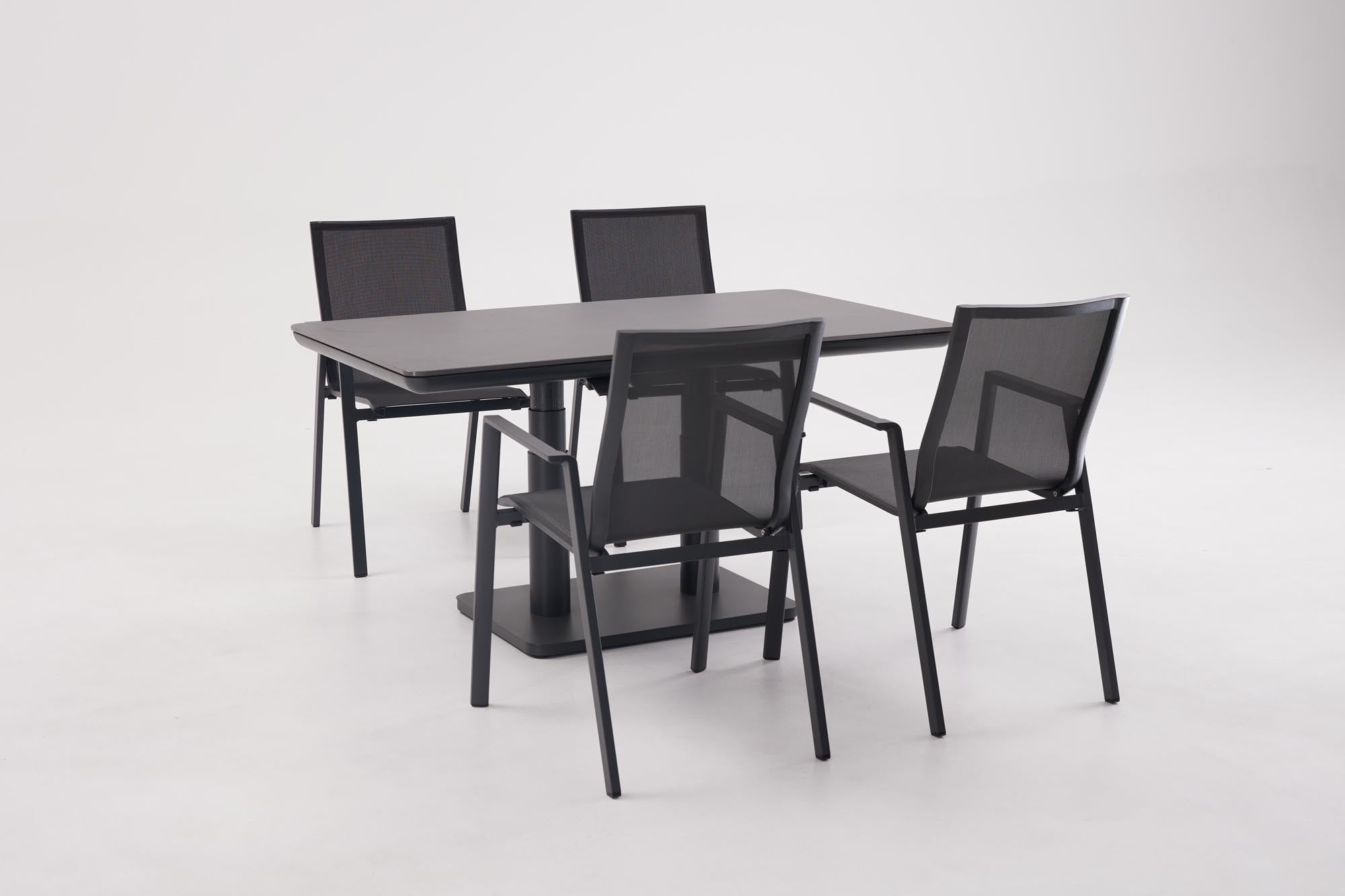 Eleganter Gartentisch Aline von Be Garden, ideal für entspannte Stunden im Freien, höhenverstellbar, Maße 140x80x51/72 cm.