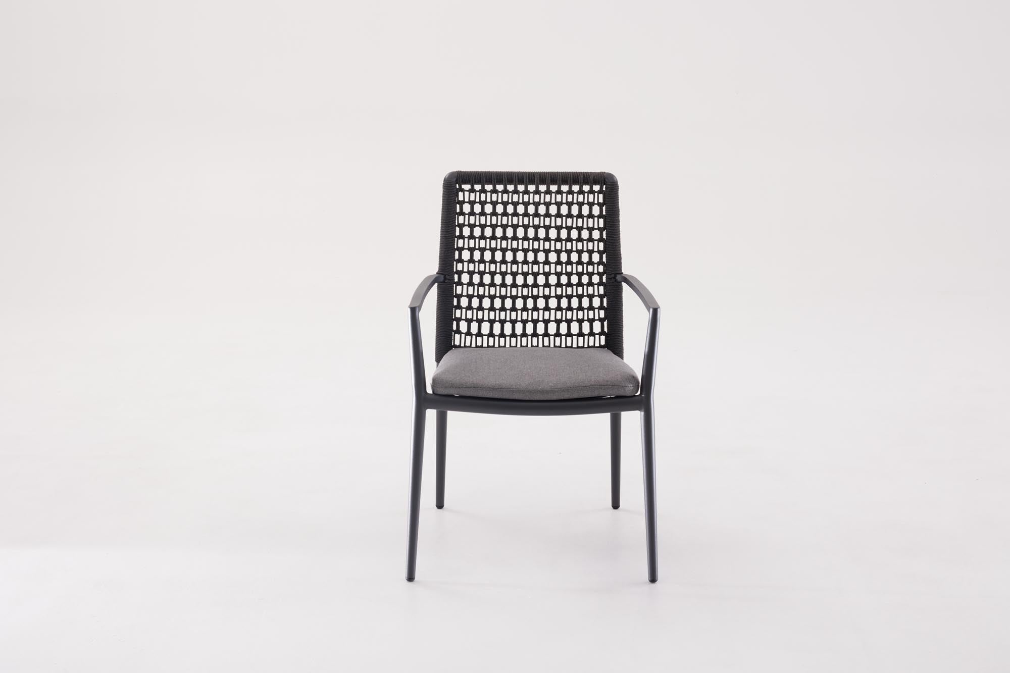 Gartenstuhl Lara, mit Armlehnen, Aluminiumgestell in  präsentiert im Onlineshop von KAQTU Design AG. Gartenstuhl mit Armlehnen ist von Be Garden