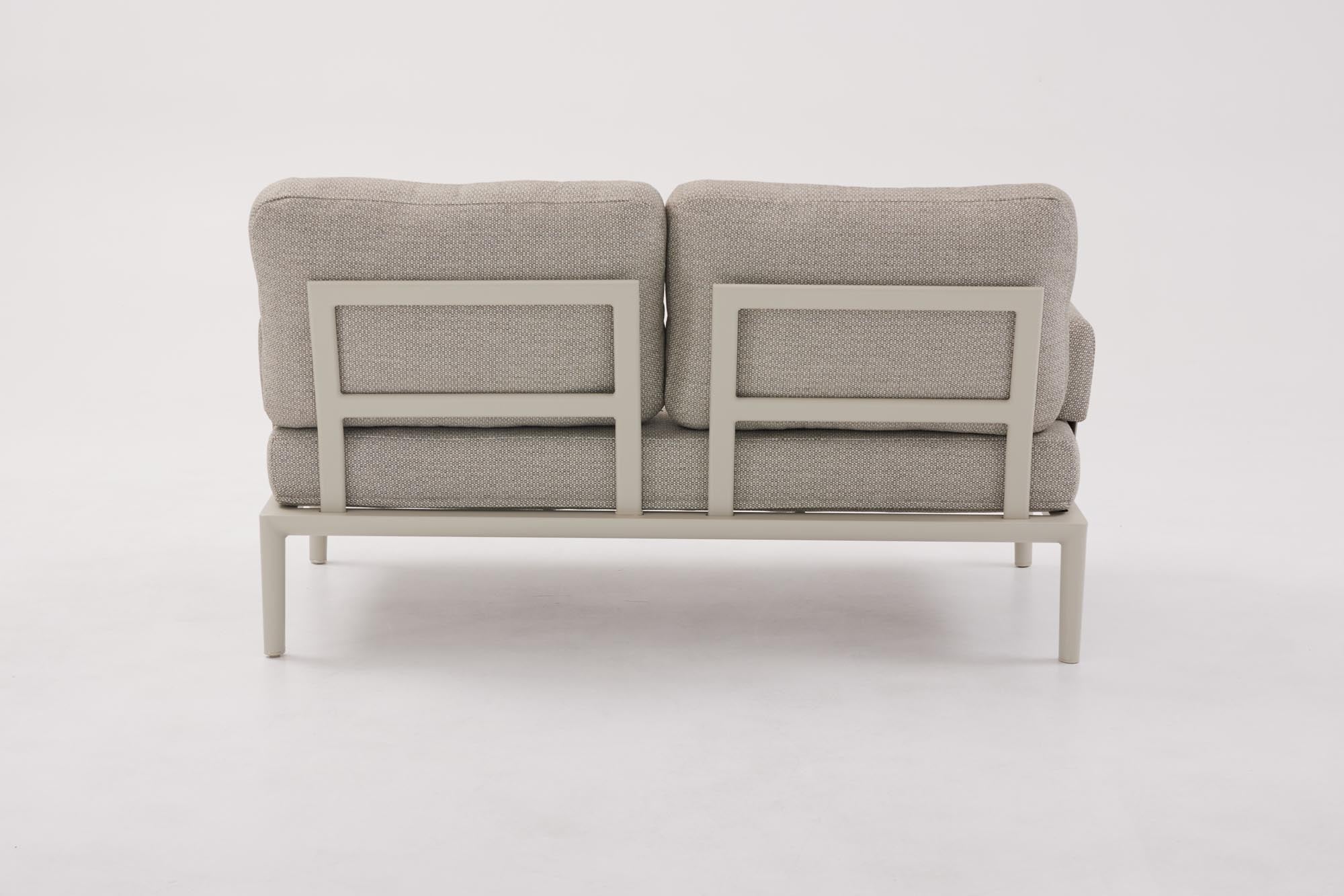 Beige Armlehne für das Fiore Sofa von Be Garden, ideal für den Outdoor-Bereich, stilvolles Zubehör für entspannte Stunden im Freien.