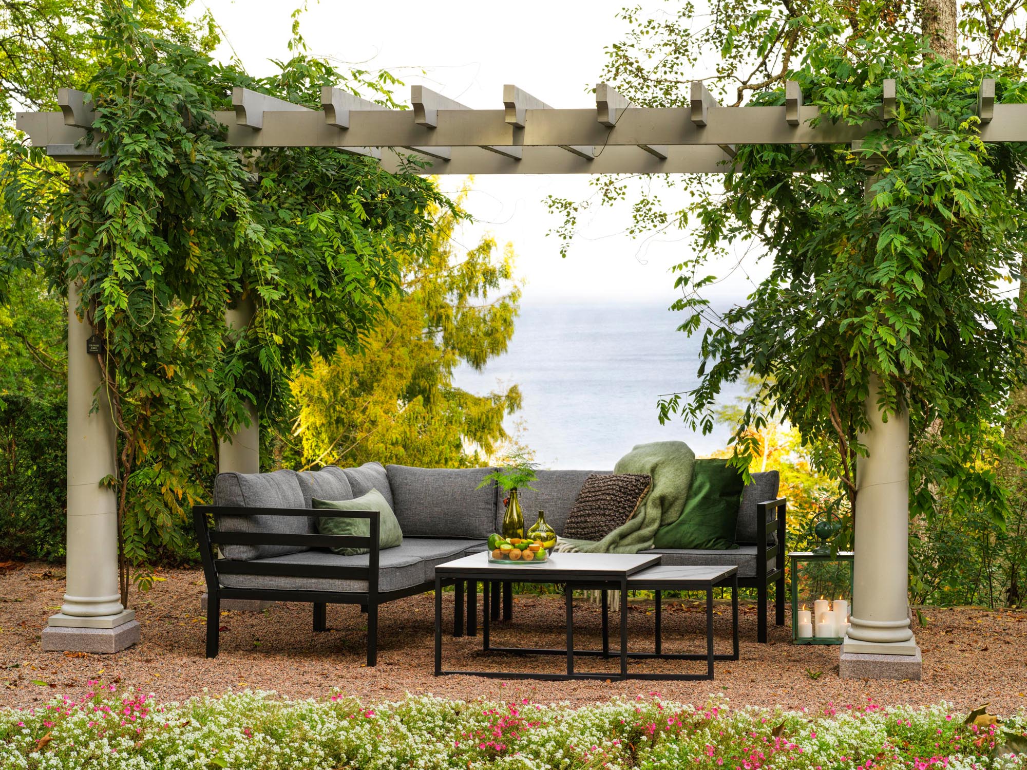 Loungegruppe Weldon in  präsentiert im Onlineshop von KAQTU Design AG. Loungeset ist von Be Garden