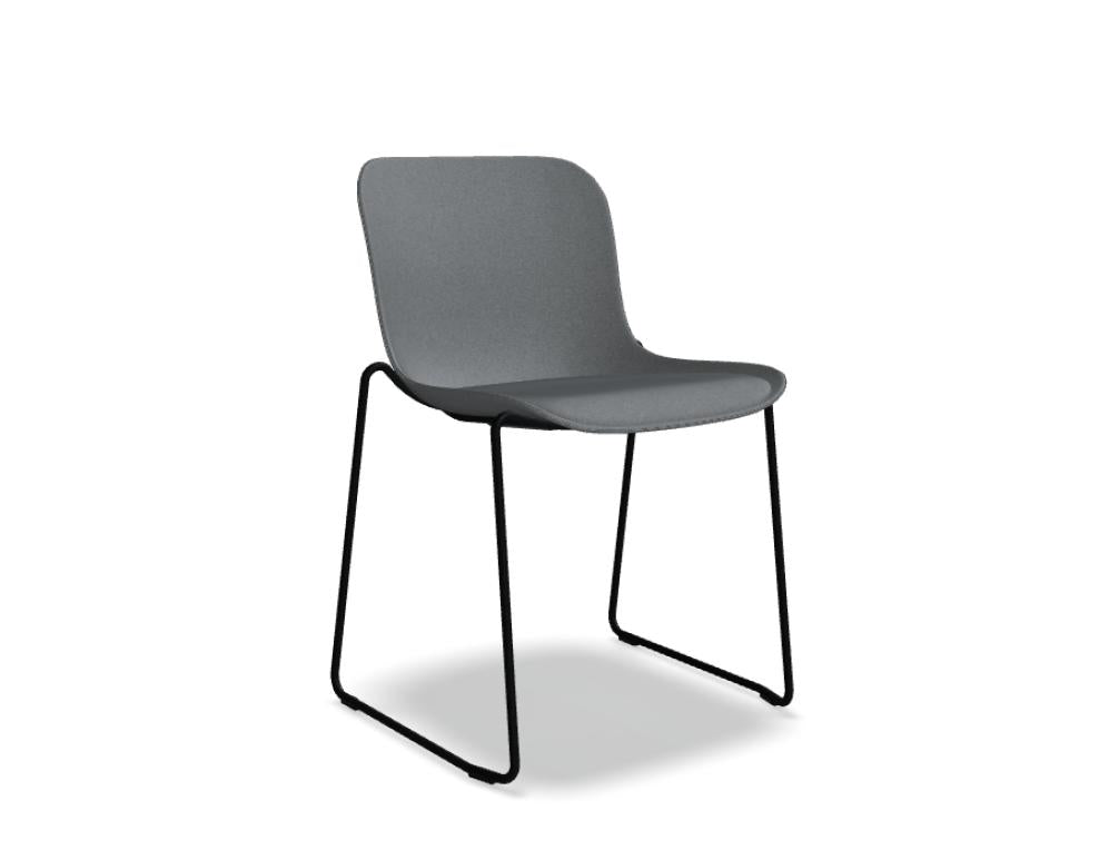 Baltic 2 Classic BLK4P28 - Stuhl Kufen-Gestell in Mandarinen präsentiert im Onlineshop von KAQTU Design AG. Stuhl ist von Mdd