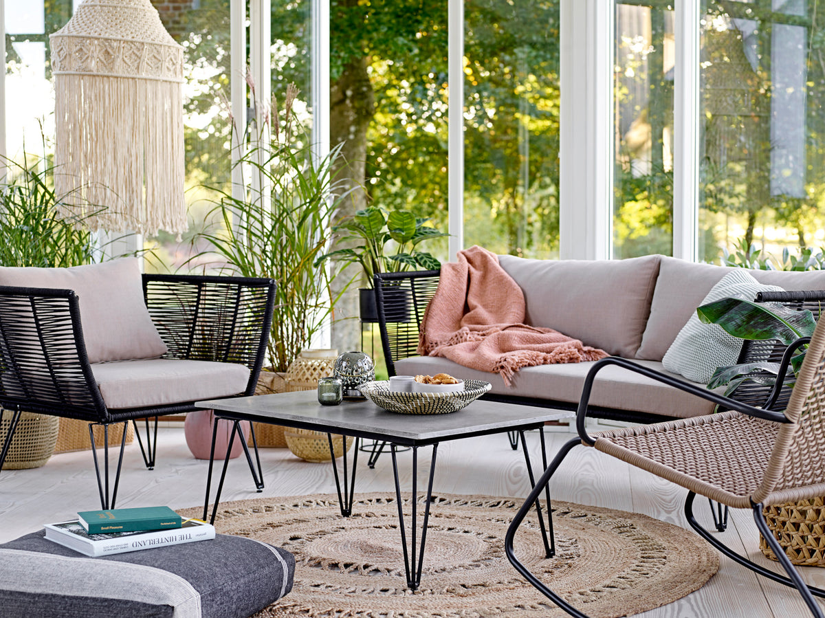 Mundo Sofa, Black, Metal in Schwarz präsentiert im Onlineshop von KAQTU Design AG. Lounge Sofa ist von Bloomingville
