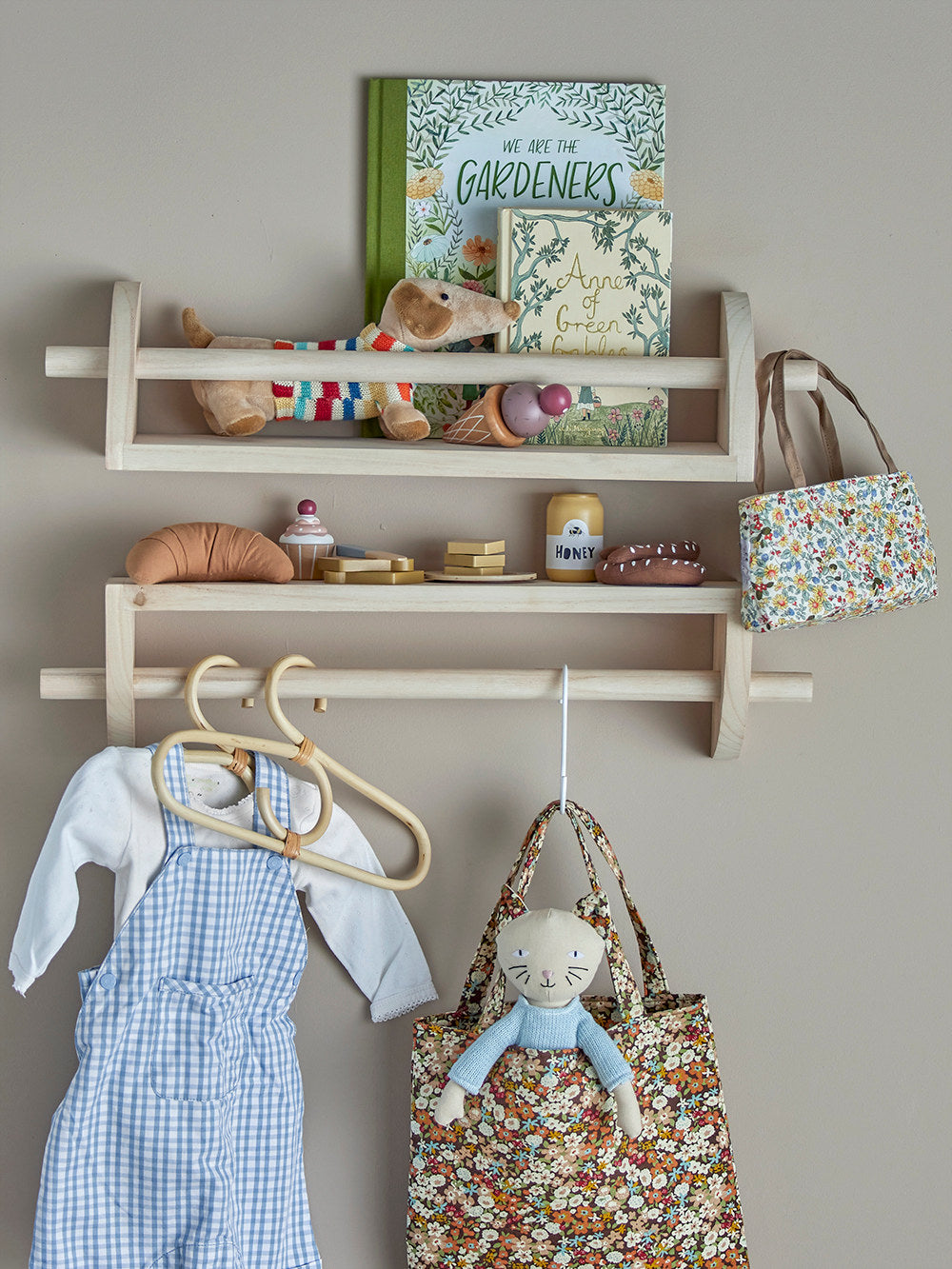 Hilena Soft Toy, Natur, Polyester in Nature präsentiert im Onlineshop von KAQTU Design AG. Plüschtier Kids ist von Bloomingville Mini