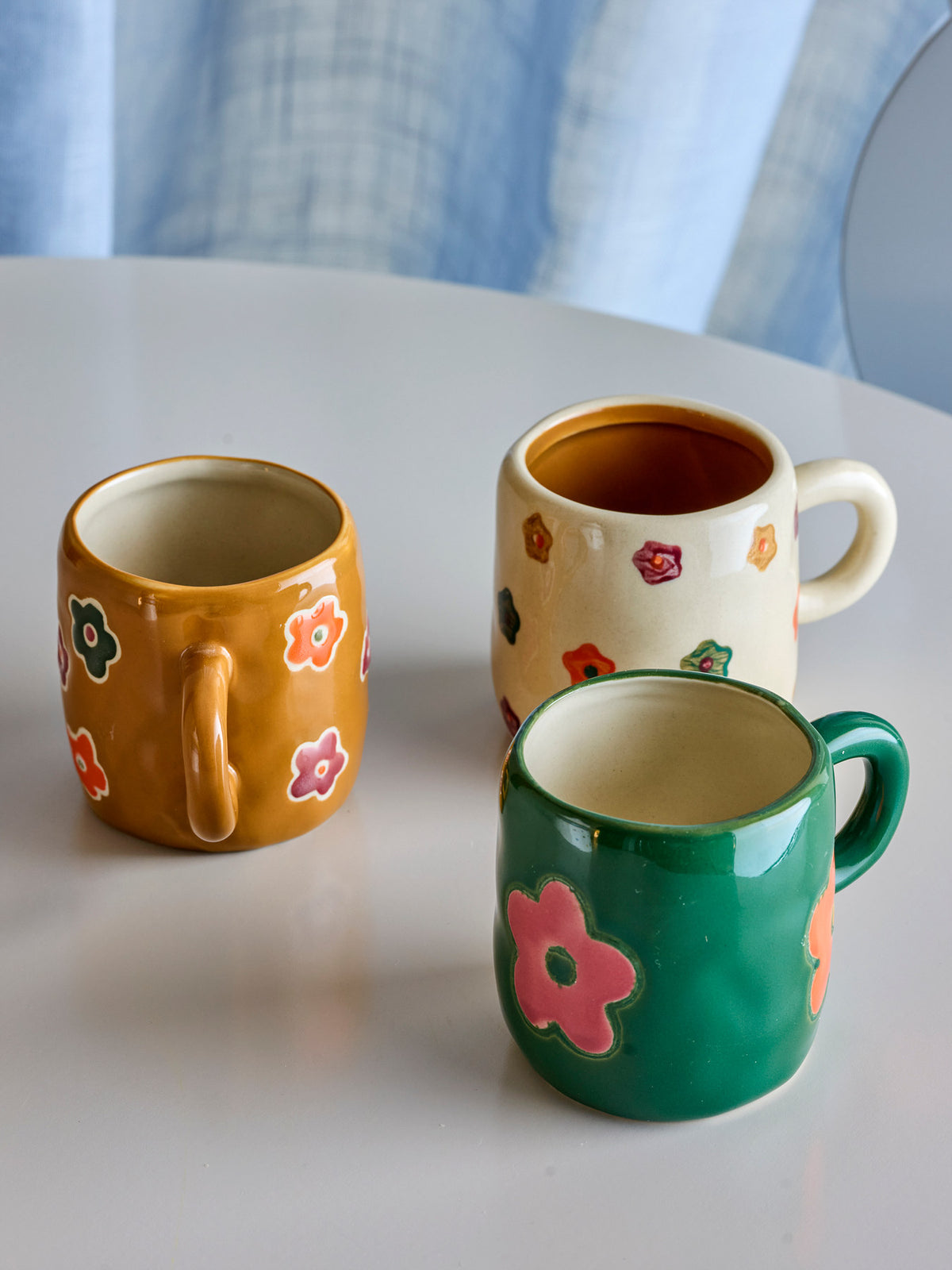 Addy Tasse, Grün, Steingut in Green präsentiert im Onlineshop von KAQTU Design AG. Tasse ist von Bloomingville Mini