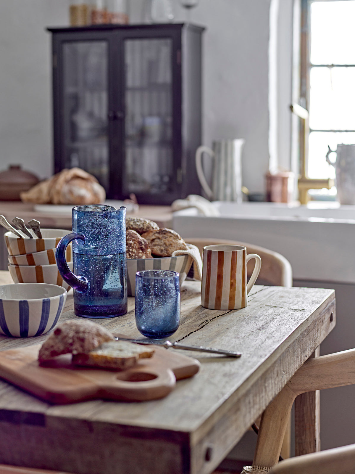 Begonia Schale, Braun, Steingut in Braun präsentiert im Onlineshop von KAQTU Design AG. Schale ist von Creative Collection