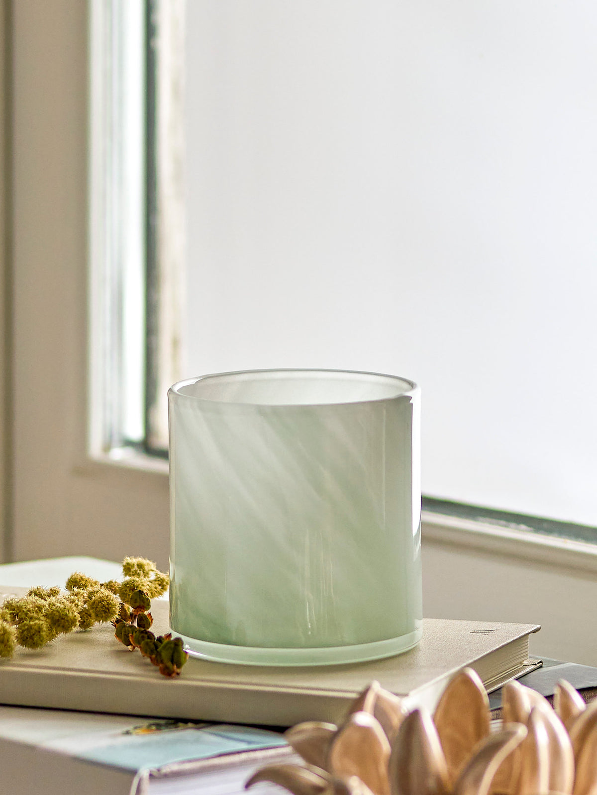 Sakkara Teelichthalter, Grün, Glas in Grün präsentiert im Onlineshop von KAQTU Design AG. Teelichthalter ist von Bloomingville