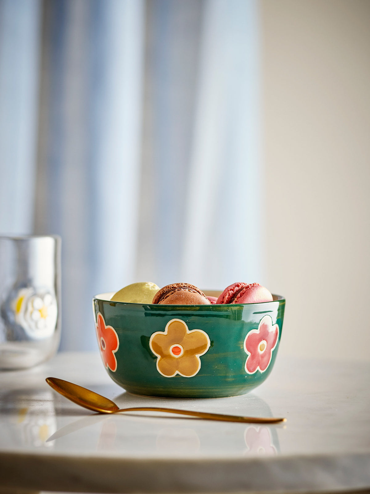Addy Schale, Grün, Steingut in Grün präsentiert im Onlineshop von KAQTU Design AG. Schale ist von Bloomingville Mini
