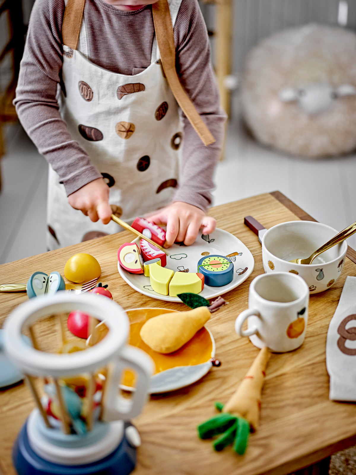 Agnes Geschirr-Set, Weiss, Steingut in Weiß präsentiert im Onlineshop von KAQTU Design AG. Geschirrset ist von Bloomingville Mini