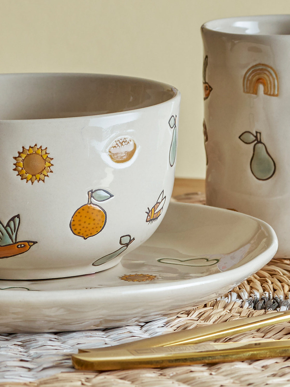 Agnes Geschirr-Set, Weiss, Steingut in Weiß präsentiert im Onlineshop von KAQTU Design AG. Geschirrset ist von Bloomingville Mini