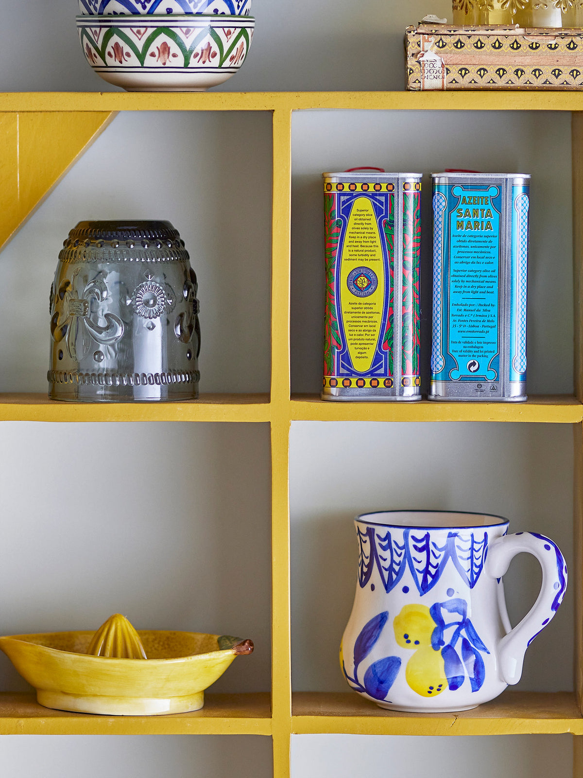 Maxima Becher, Blue, Steingut in Blau präsentiert im Onlineshop von KAQTU Design AG. Tasse ist von Creative Collection