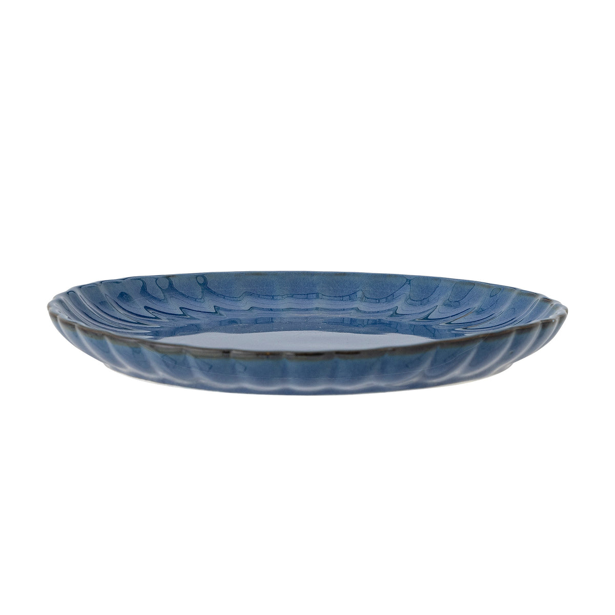 Latina Teller, Blau, Steingut in Blau präsentiert im Onlineshop von KAQTU Design AG. Teller ist von Bloomingville