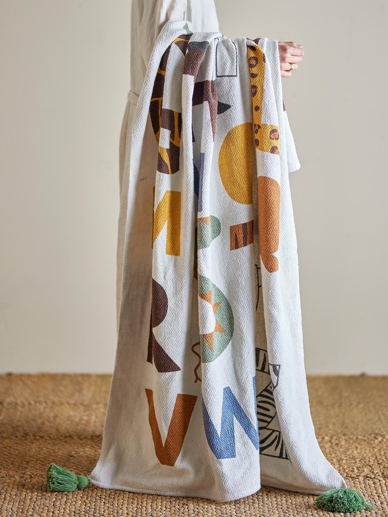 Memmo Decke, Natur, Recycelte Baumwolle in Natur präsentiert im Onlineshop von KAQTU Design AG. Bettüberwurf ist von Bloomingville Mini