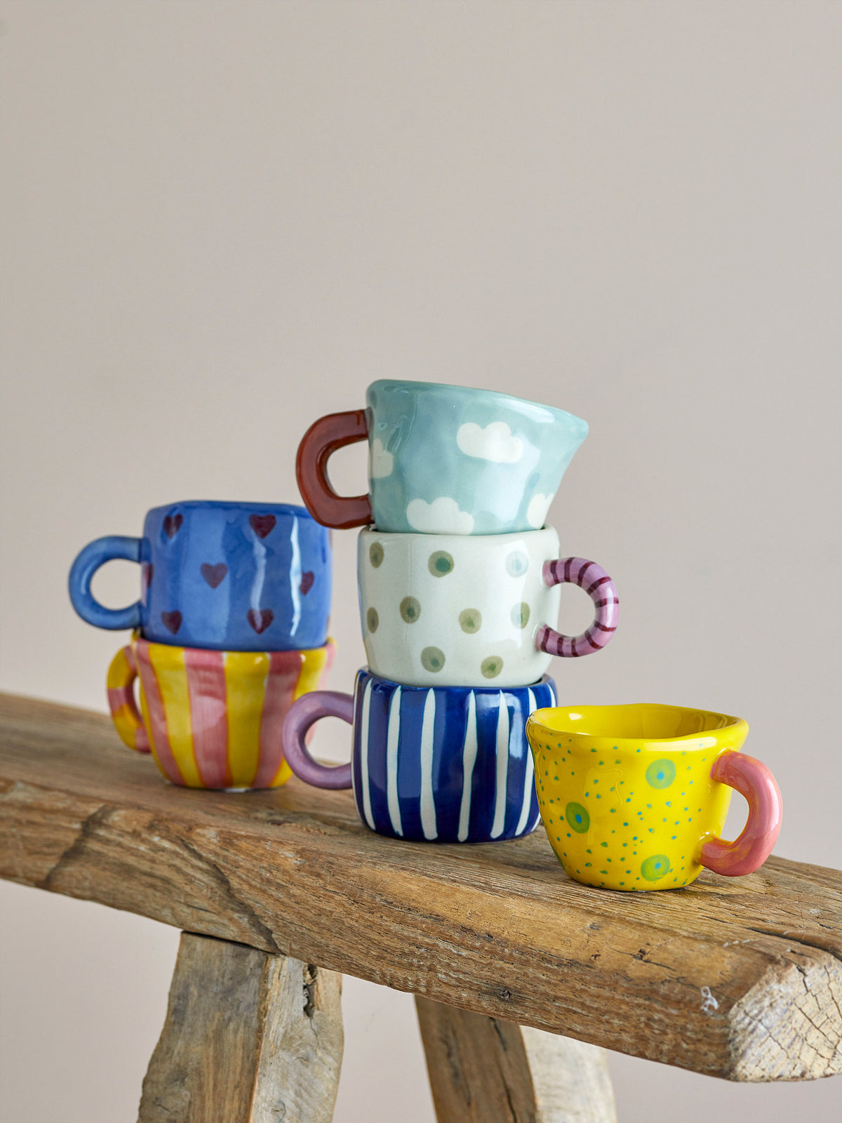 Nini Tasse, Blue, Steingut in Blau präsentiert im Onlineshop von KAQTU Design AG. Tasse ist von Bloomingville