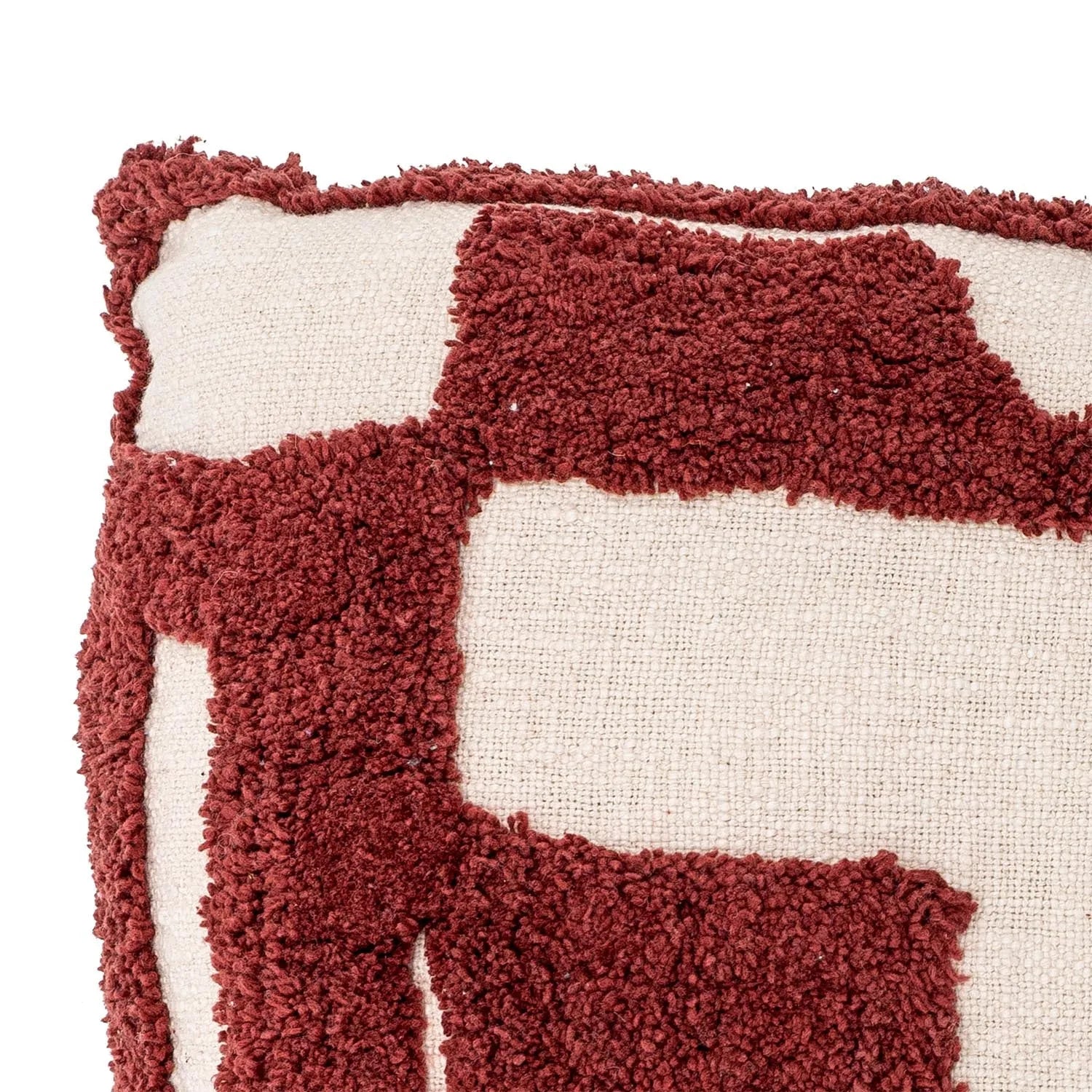Olica Kissen, Rot, Baumwolle OEKO-TEX® in Rot präsentiert im Onlineshop von KAQTU Design AG. Deko Kissen ist von Bloomingville