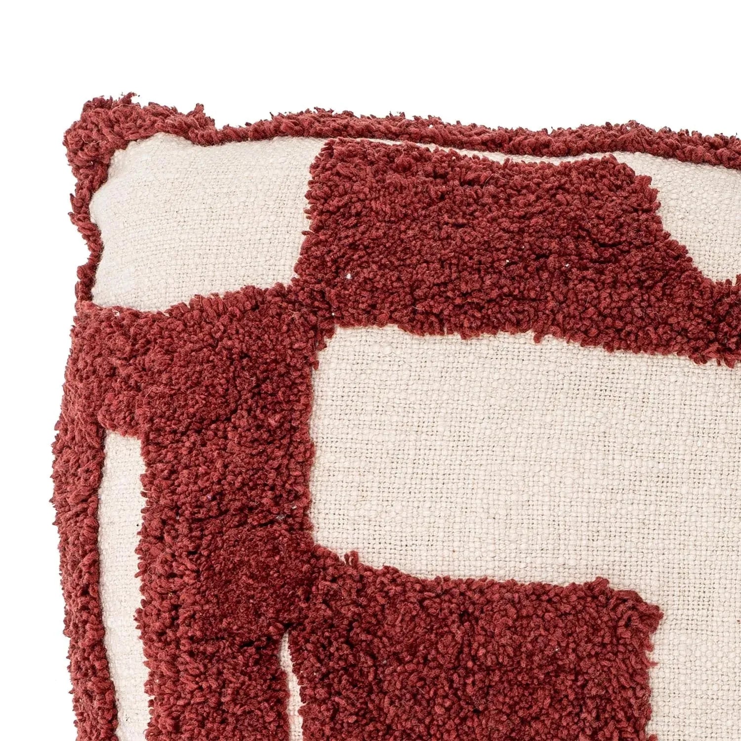 Olica Kissen, Rot, Baumwolle OEKO-TEX® in Rot präsentiert im Onlineshop von KAQTU Design AG. Deko Kissen ist von Bloomingville