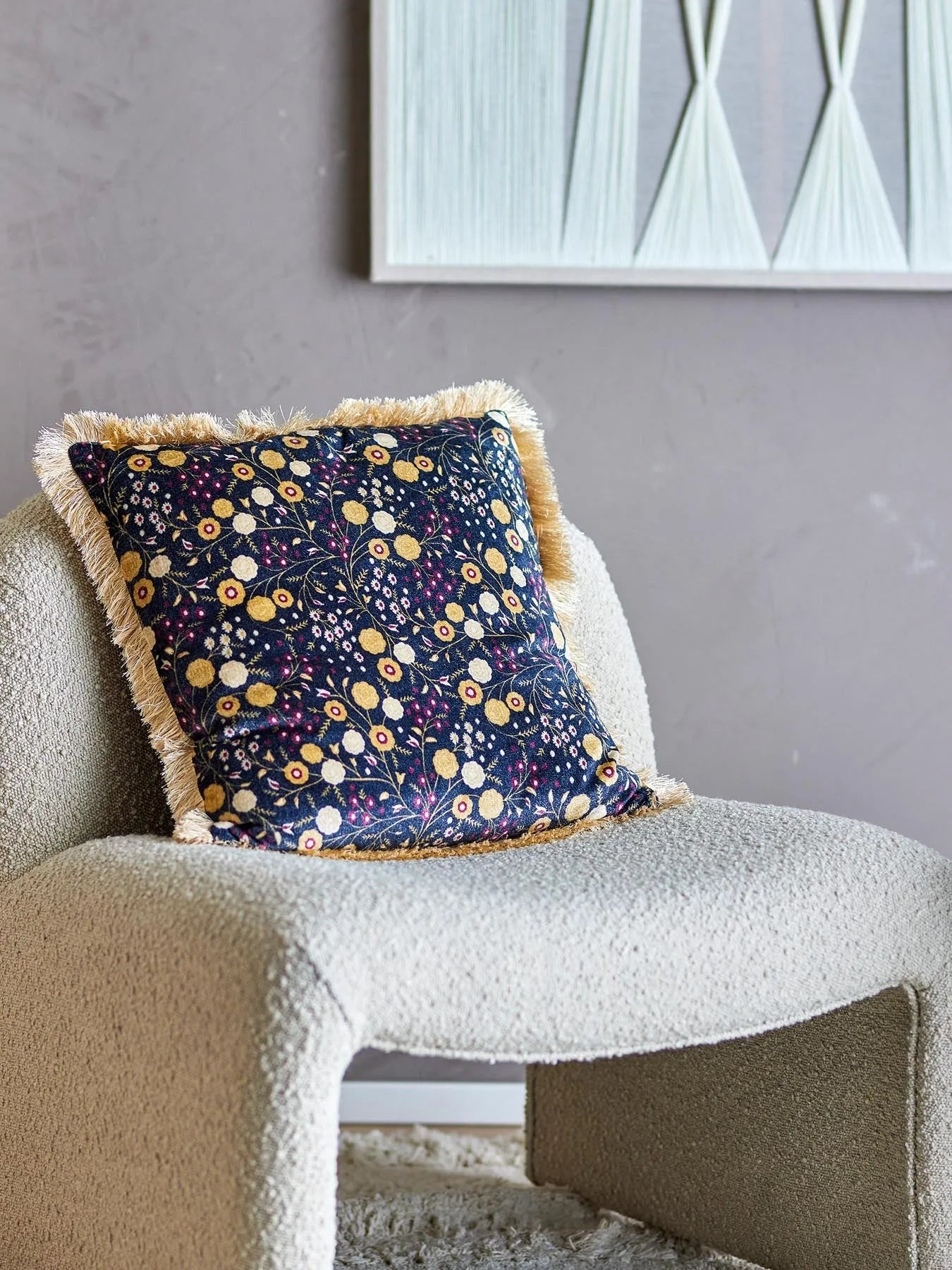 Eydis Kissen, Blau, Viskose in Blau präsentiert im Onlineshop von KAQTU Design AG. Deko Kissen ist von Bloomingville