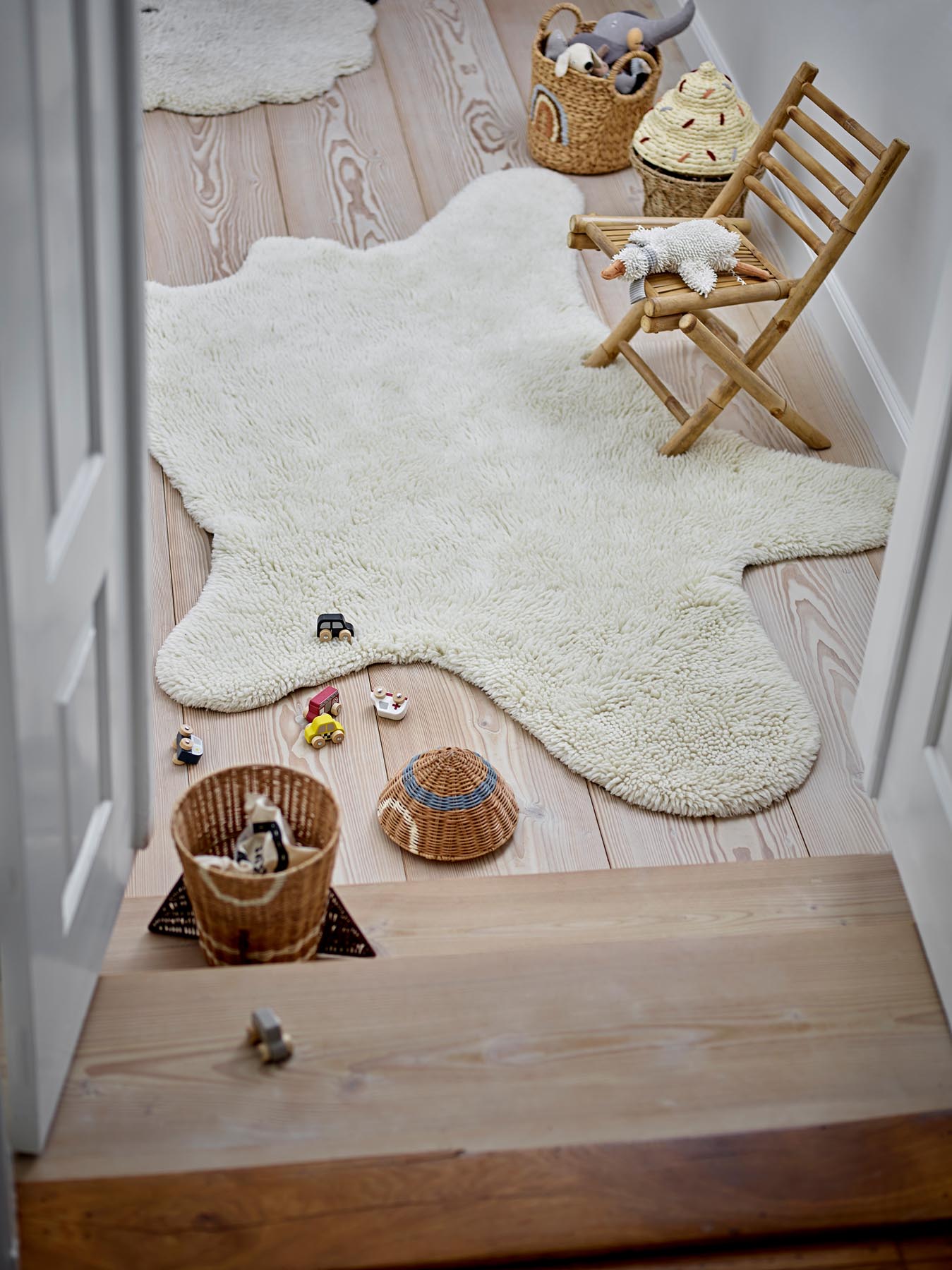 Space Korb mit Deckel, Natur, Rattan in Natur präsentiert im Onlineshop von KAQTU Design AG. Aufbewahrungskorb ist von Bloomingville Mini