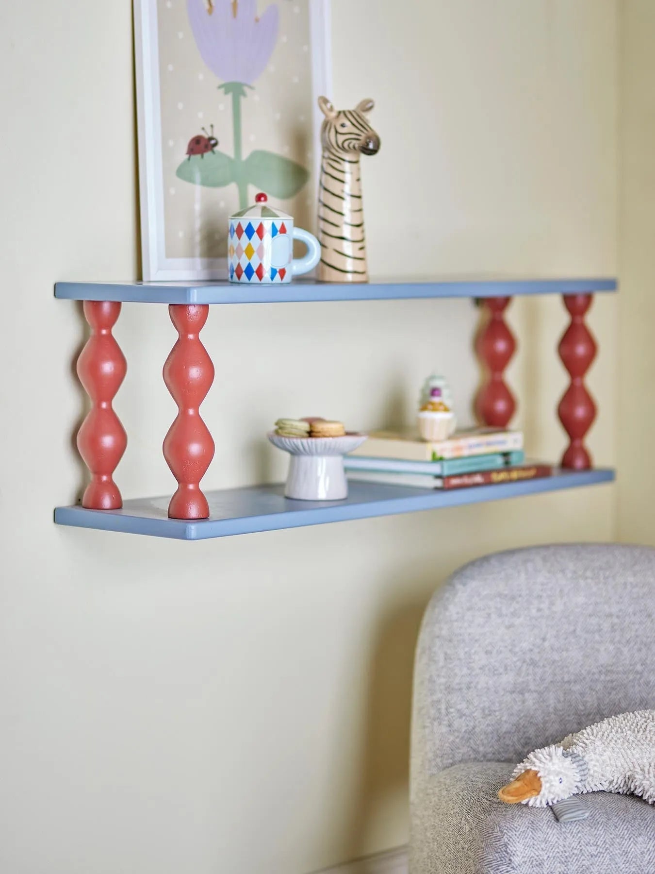 Bibiola Regal, Blau, MDF in Blau präsentiert im Onlineshop von KAQTU Design AG. Wandregal ist von Bloomingville Mini