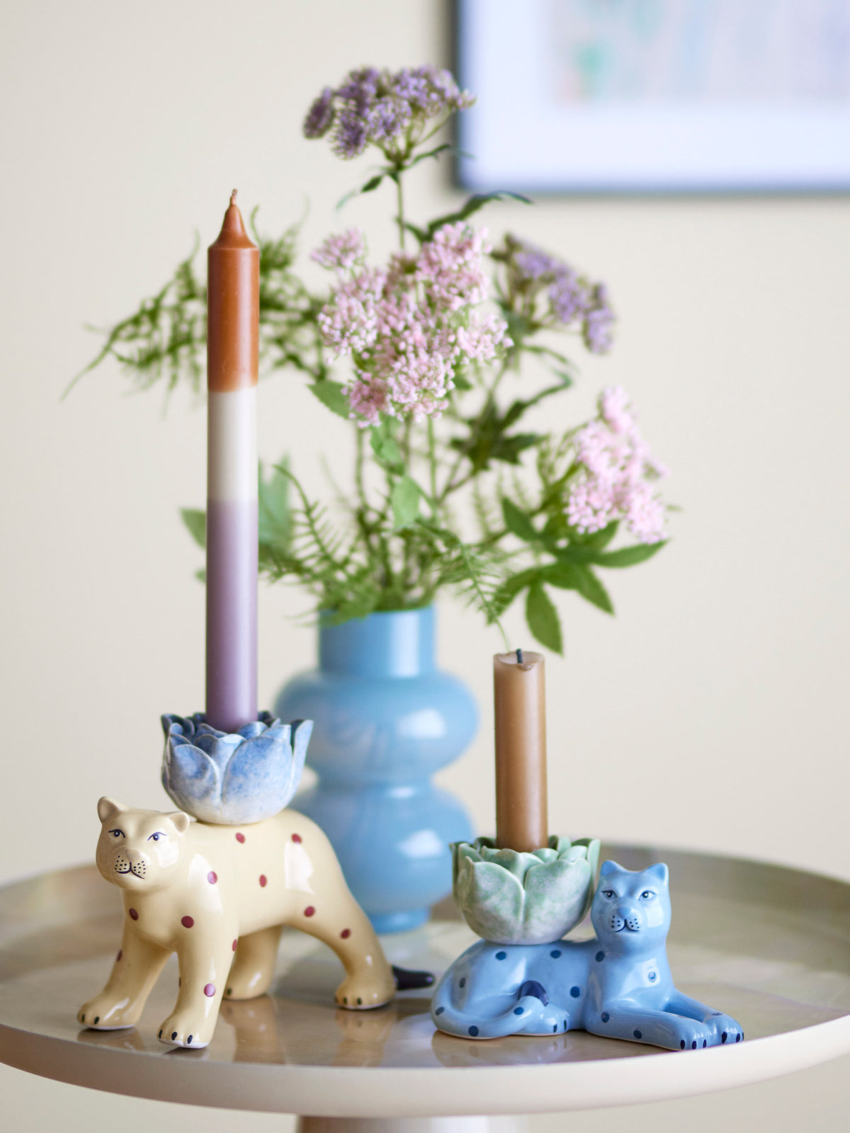 Rory Kerzenhalter, Blau, Steingut in Blau präsentiert im Onlineshop von KAQTU Design AG. Kerzenständer ist von Bloomingville