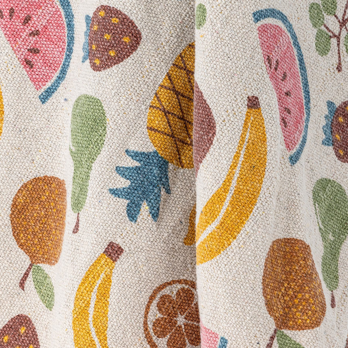 Fruitta Decke von Bloomingville Mini in Gelb mit buntem Fruchtmotiv (Ananas, Zitrone, Wassermelone) und Quasten an den Ecken, Mischfasern, 160x130cm
