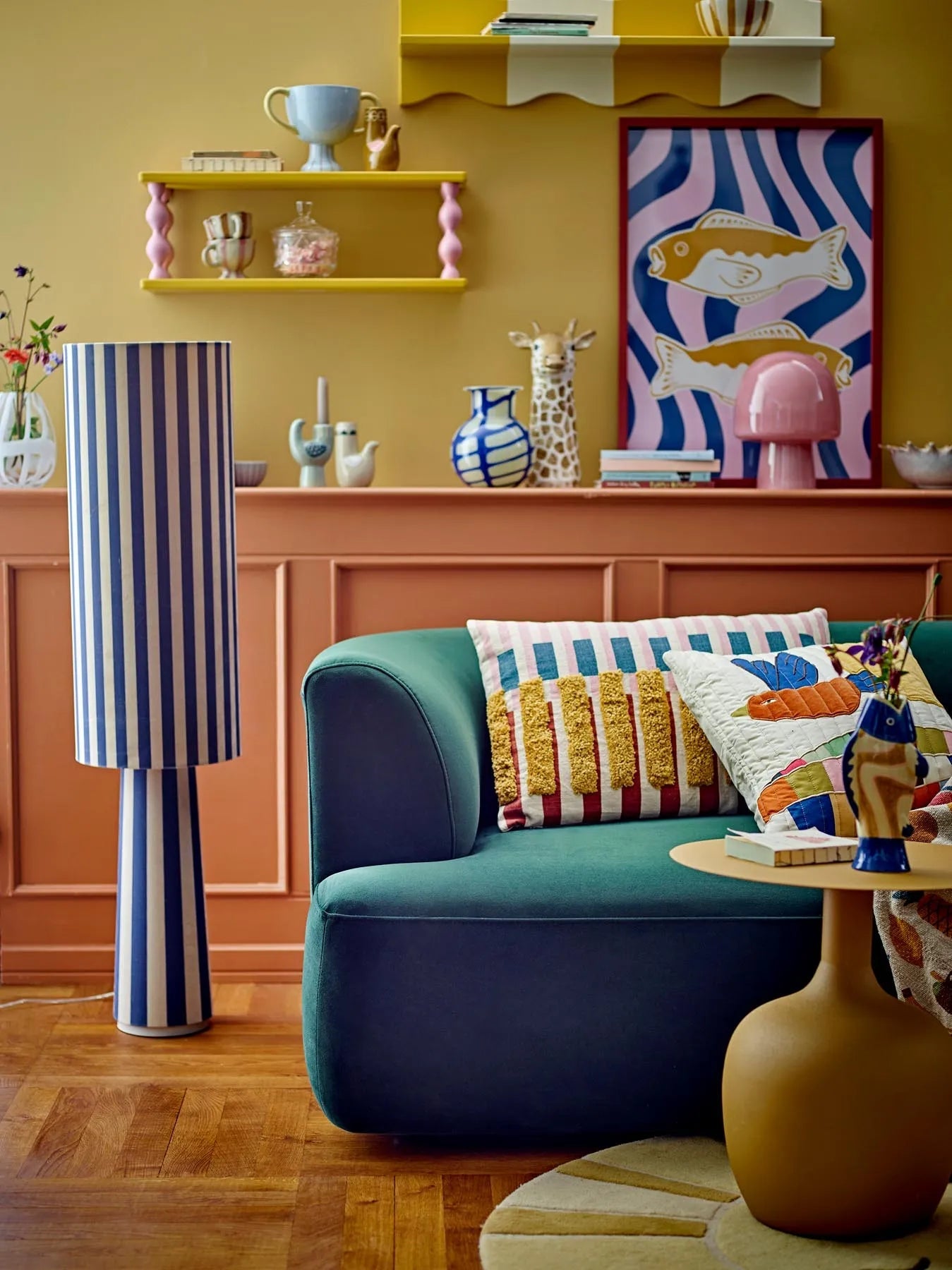 Emmie Stehlampe, Blau, Polyester in Blau präsentiert im Onlineshop von KAQTU Design AG. Stehleuchte ist von Bloomingville