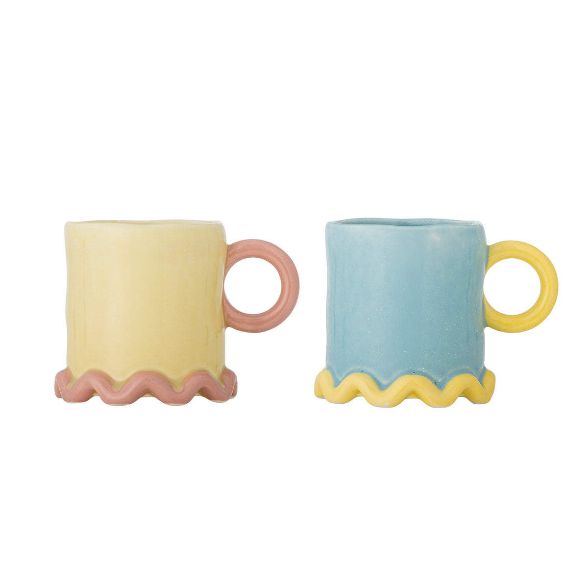 Polly Becher, Bunt, Steingut in Multi präsentiert im Onlineshop von KAQTU Design AG. Tasse ist von Bloomingville