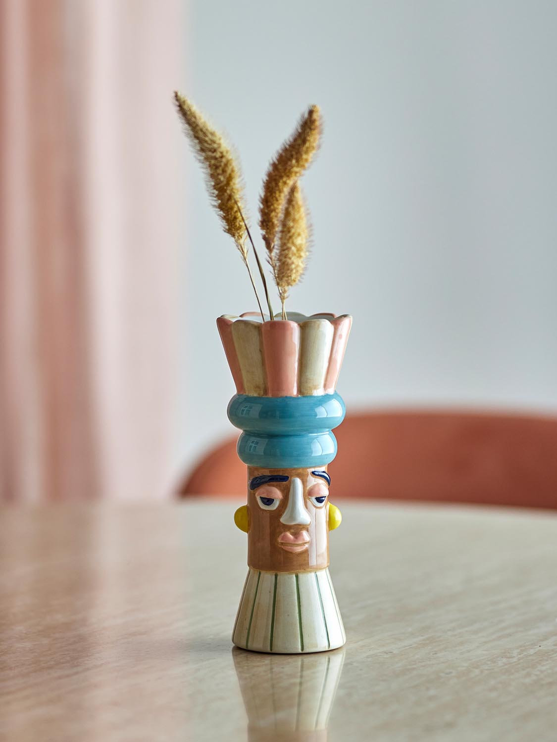 Minio Vase, Bunt, Keramik in Multi präsentiert im Onlineshop von KAQTU Design AG. Vase ist von Bloomingville