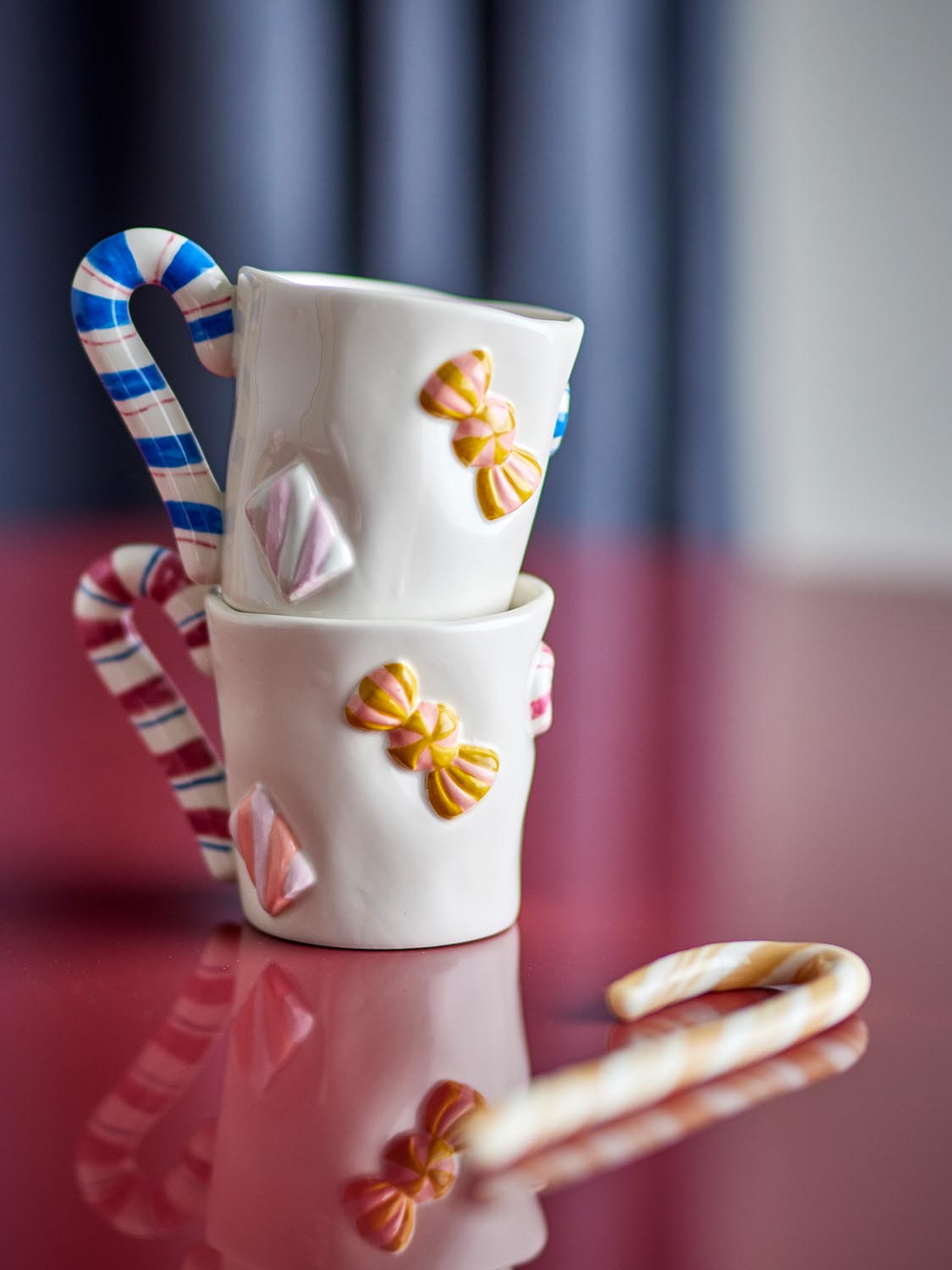 Candice Tasse, Bunt, Steingut in Multi präsentiert im Onlineshop von KAQTU Design AG. Tasse ist von Bloomingville