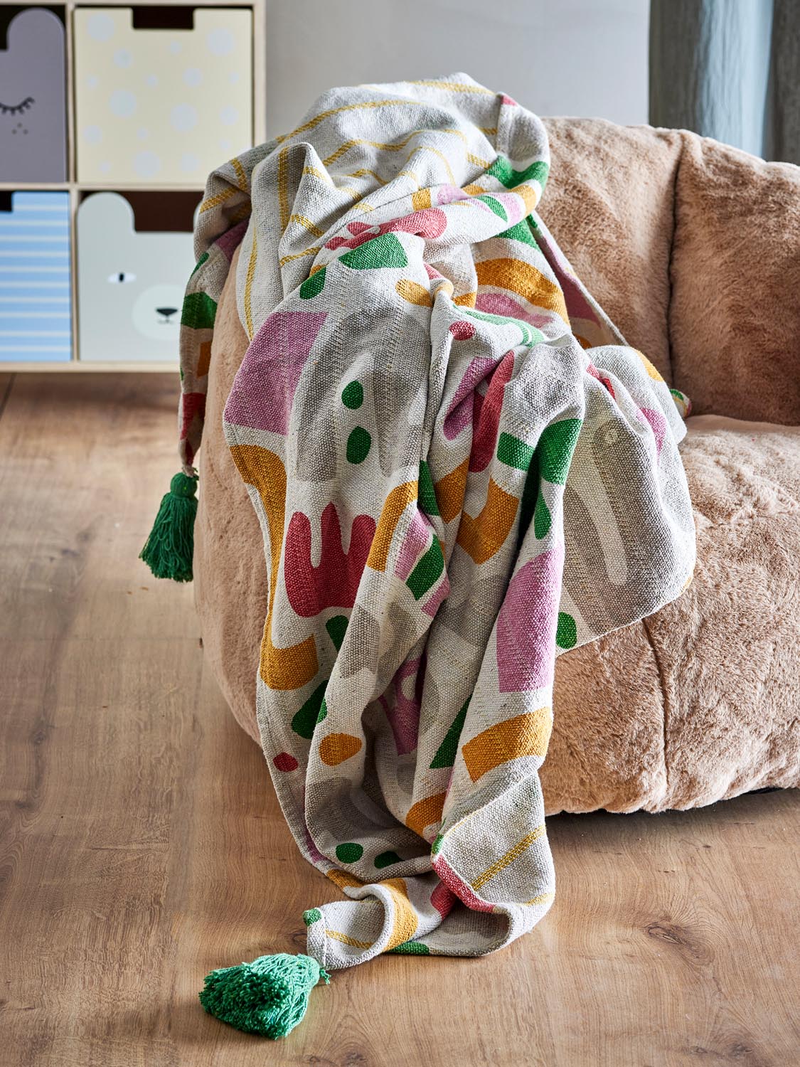Filur Decke, Bunt, Recycelte Baumwolle in Multi präsentiert im Onlineshop von KAQTU Design AG. Bettüberwurf ist von Bloomingville Mini
