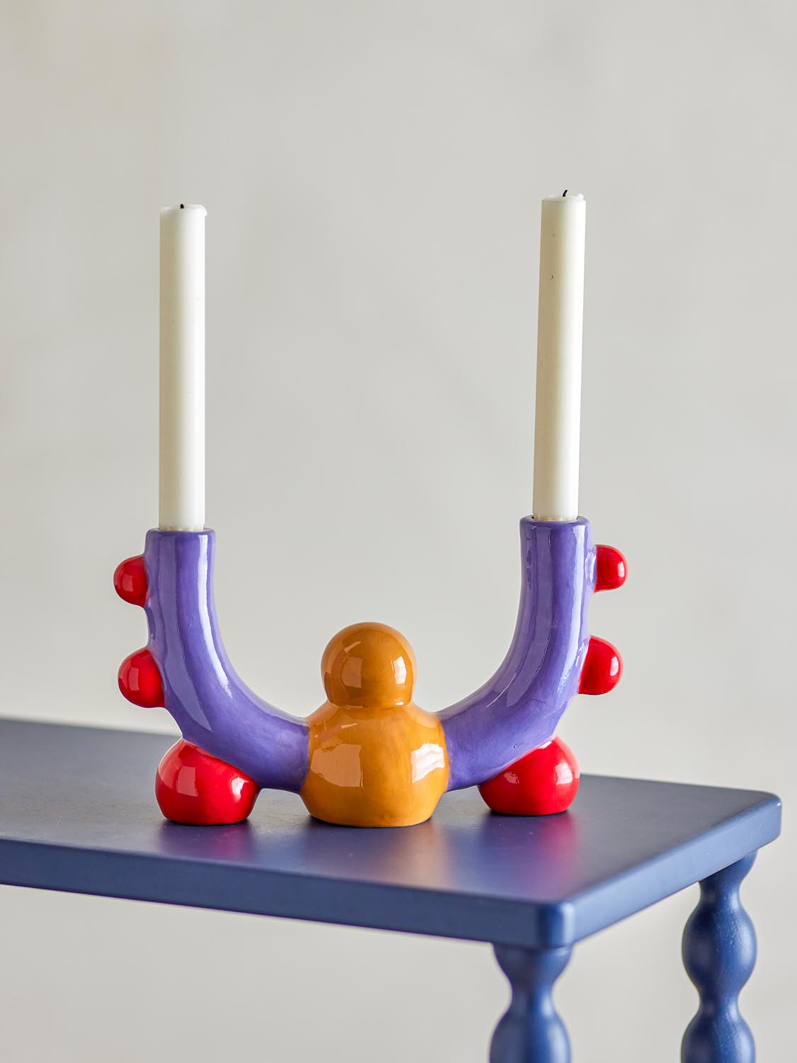 Edivia Kerzenhalter, Bunt, Steingut in Multi präsentiert im Onlineshop von KAQTU Design AG. Kerzenständer ist von Bloomingville