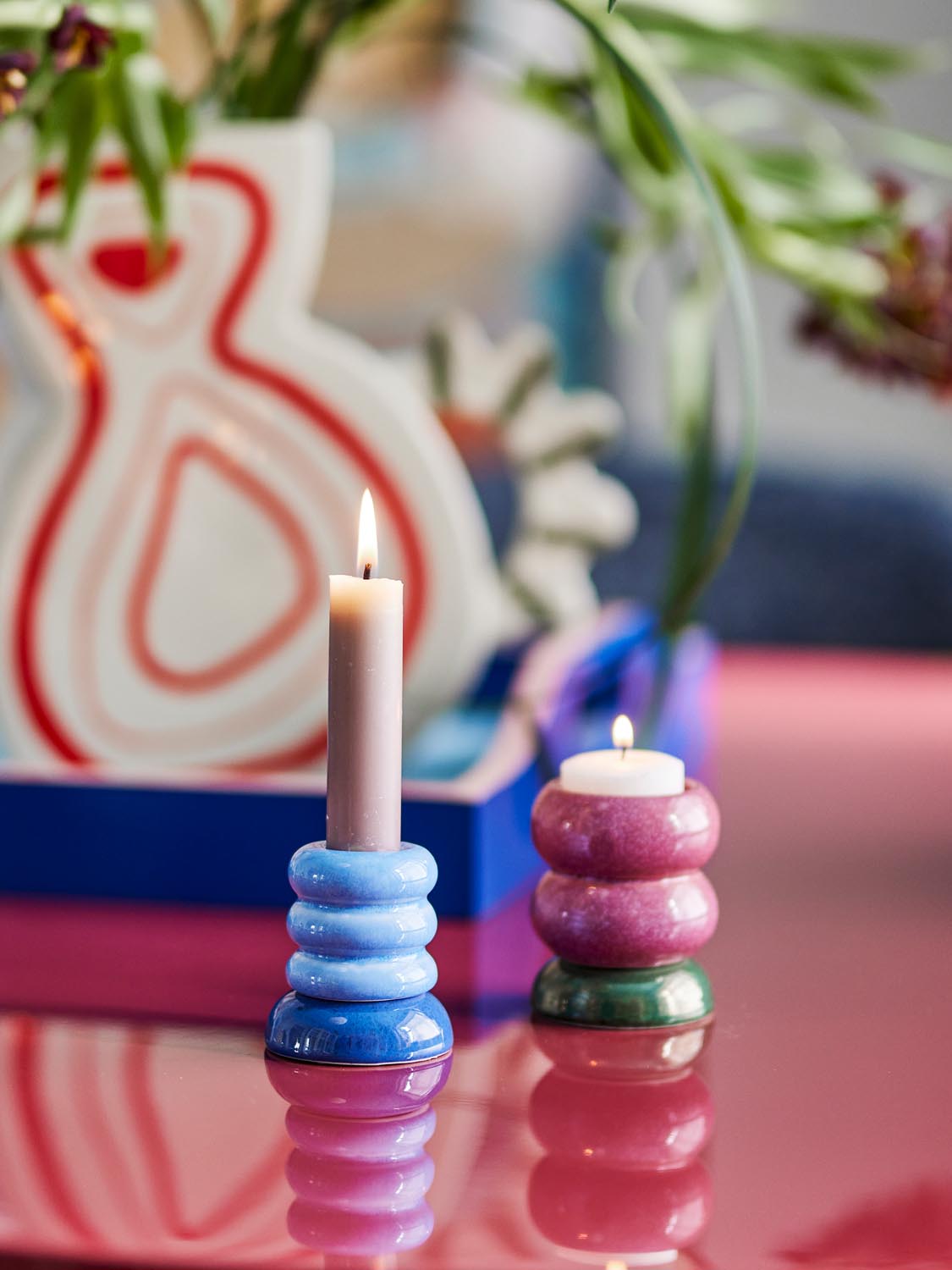 Tana Votive & Candle Holder, Bunt, Steingut in Multi präsentiert im Onlineshop von KAQTU Design AG. Kerzenständer ist von Bloomingville