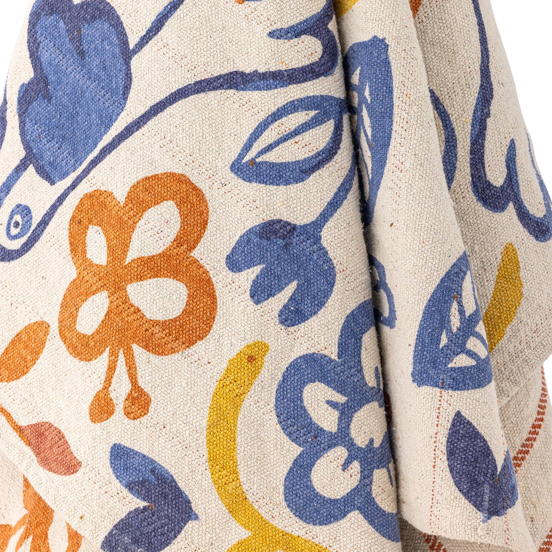 Figuria Decke, Bunt, Recycelte Baumwolle in Multi präsentiert im Onlineshop von KAQTU Design AG. Bettüberwurf ist von Bloomingville