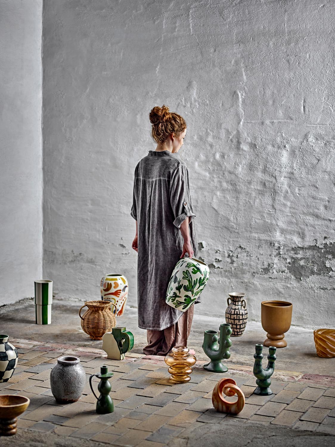 Floki Vase, Grün, Steingut in Green präsentiert im Onlineshop von KAQTU Design AG. Vase ist von Bloomingville