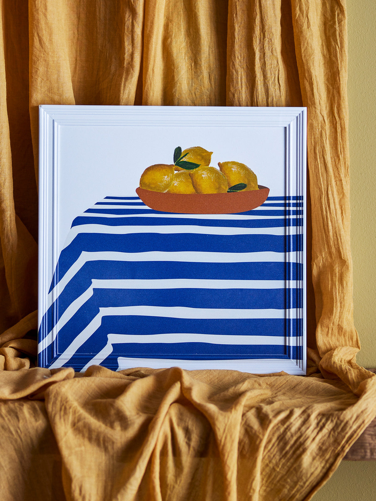 Limone Illustration mit Rahmen, Bunt, Tannenholz in Multi präsentiert im Onlineshop von KAQTU Design AG. Bild ist von Creative Collection