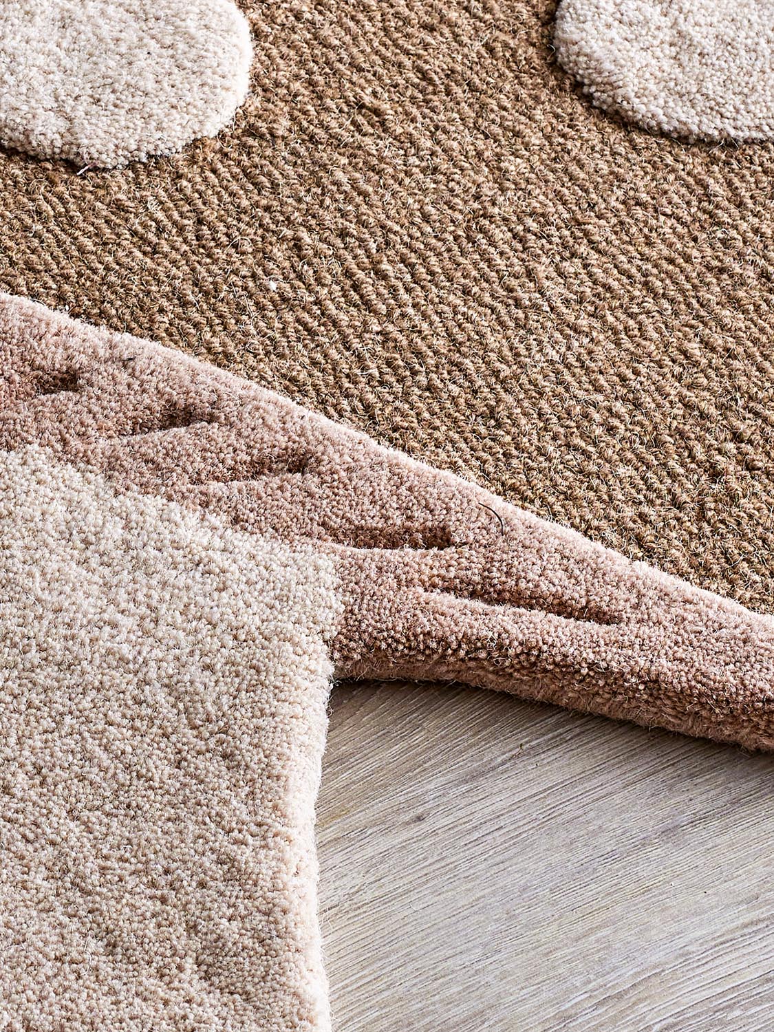 Mushroom Teppich, Braun, Wolle in Brown präsentiert im Onlineshop von KAQTU Design AG. Teppich ist von Bloomingville Mini